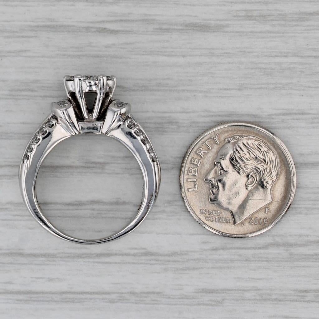 Bague de fiançailles en or blanc 14 carats avec diamant rond de 1,10 carat, taille 5,5 en vente 2