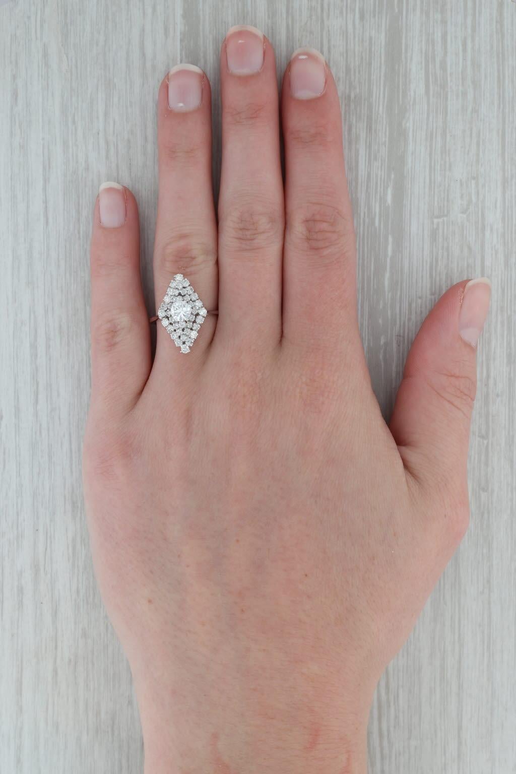 1.10ctw Diamante Redondo Marquesa Halo Anillo Oro Blanco 18k Tamaño 7 Compromiso en venta 3