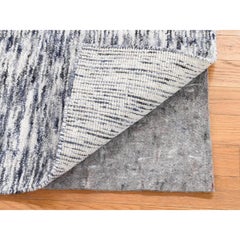1'10"x2' Salt and Pepper, Modern Design, Silk with Wool, Hand Loomed, Rug