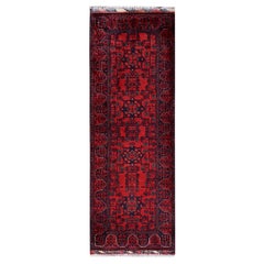 Alfombra afgana roja Khamyab de 1'10 "x5'1" con diseño tribal Corredera de lana anudada a mano