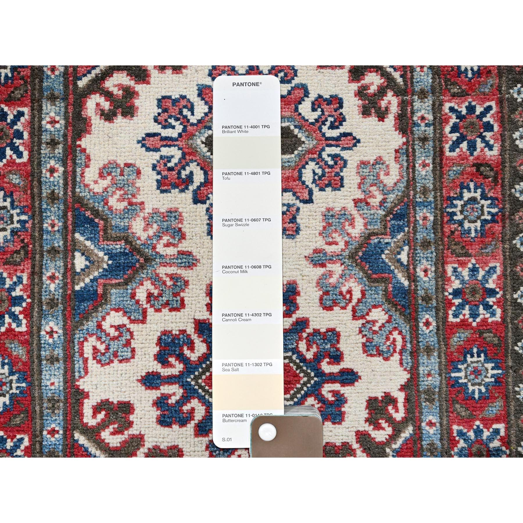 Hand-Knotted 1'10