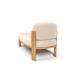 Zeitgenössisches modernes 111-Tagesbett aus cremefarbenem Stoff und Eichenholz von Collector Studio