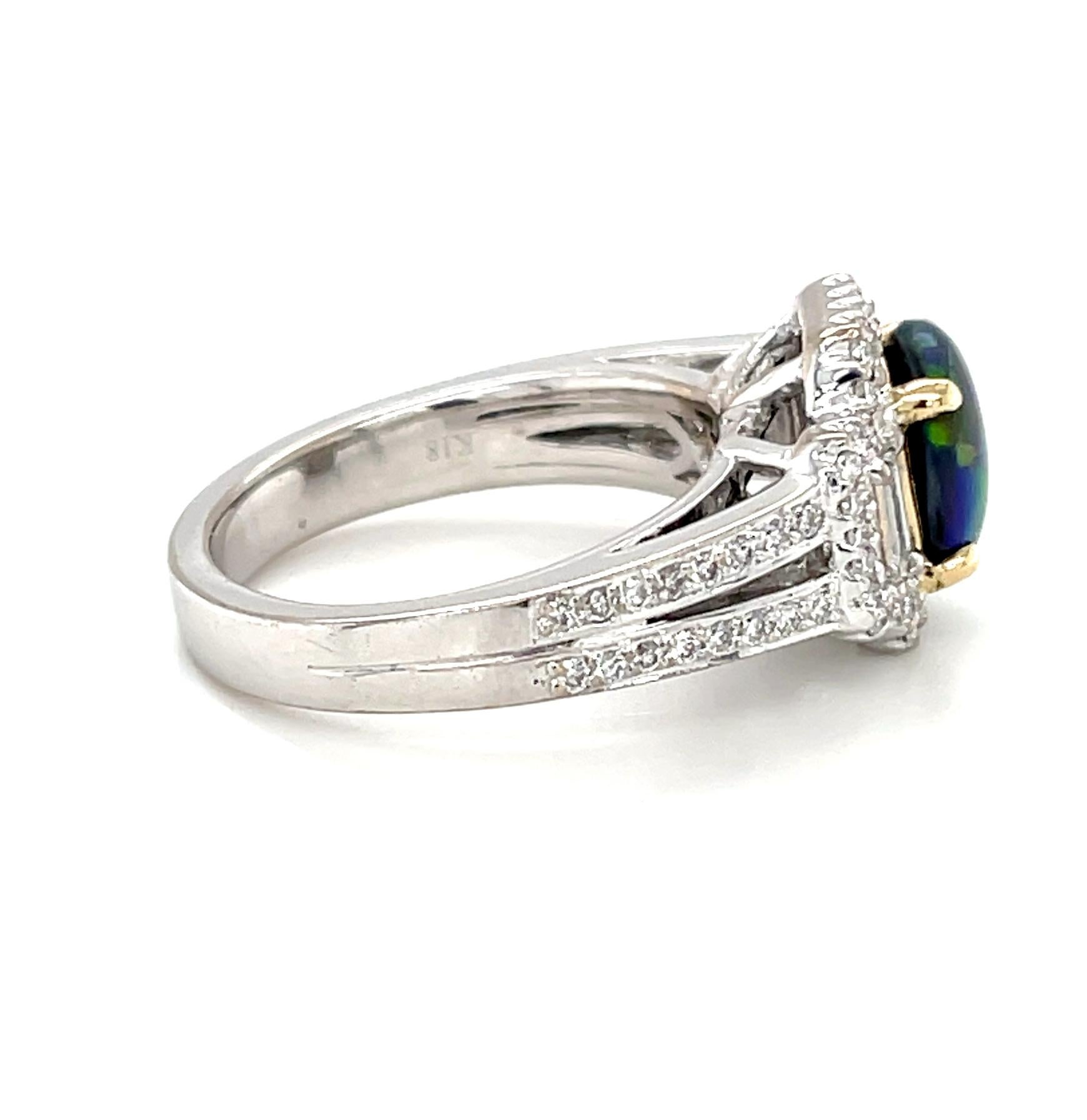 1.11 Anello cocktail con opale nero australiano e diamanti in oro bianco 18 carati In condizioni Nuovo in vendita a Los Angeles, CA