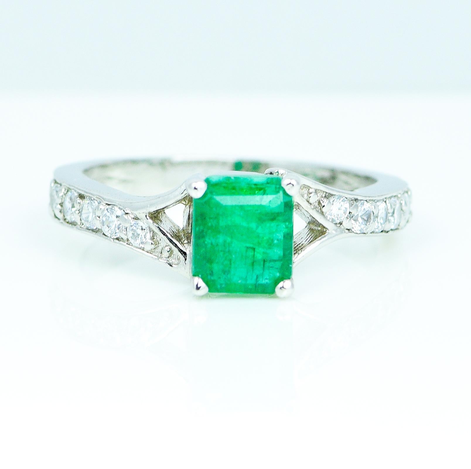 1.11 Carat Natural Emerald Ring 1