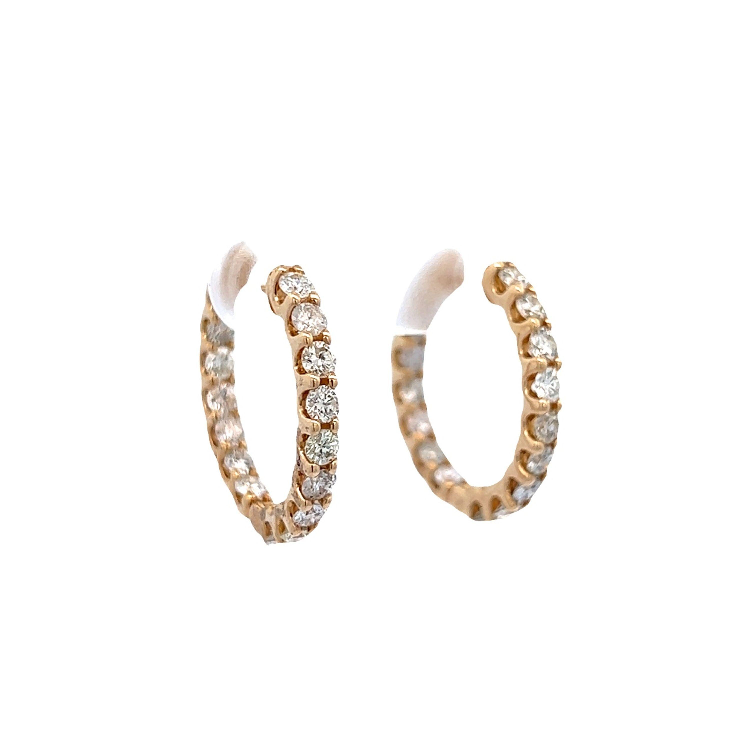Taille ronde Boucles d'oreilles en or jaune avec diamants ronds de 1,11 carat en vente