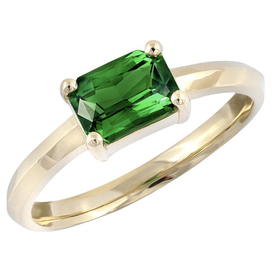 1.11 Carats Tsavorite set in 14K Yellow Gold Ring For Sale