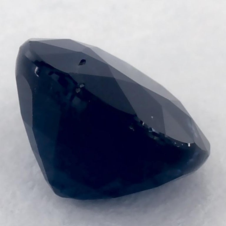 Saphir Bleu Naturel 7 Carats - Coupe Ronde, Certifié GIR, Qualité Exceptionnelle