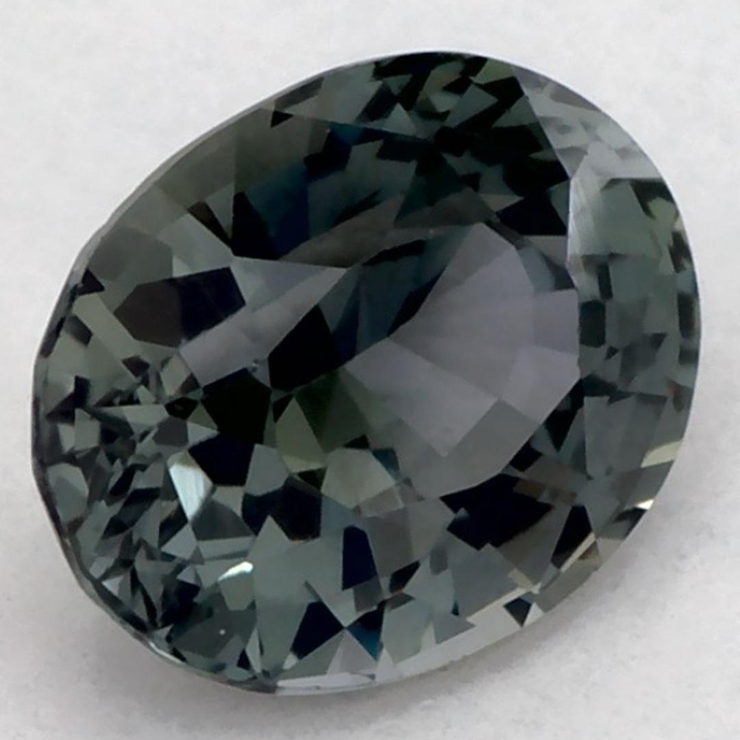 1.11 Karat Grüner Saphir Oval Loser Edelstein (Ovalschliff) im Angebot