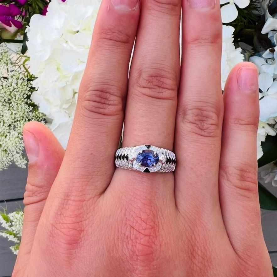 Bague à diamant saphir à changement de couleur sans chaleur de 1,11 carat en vente 4