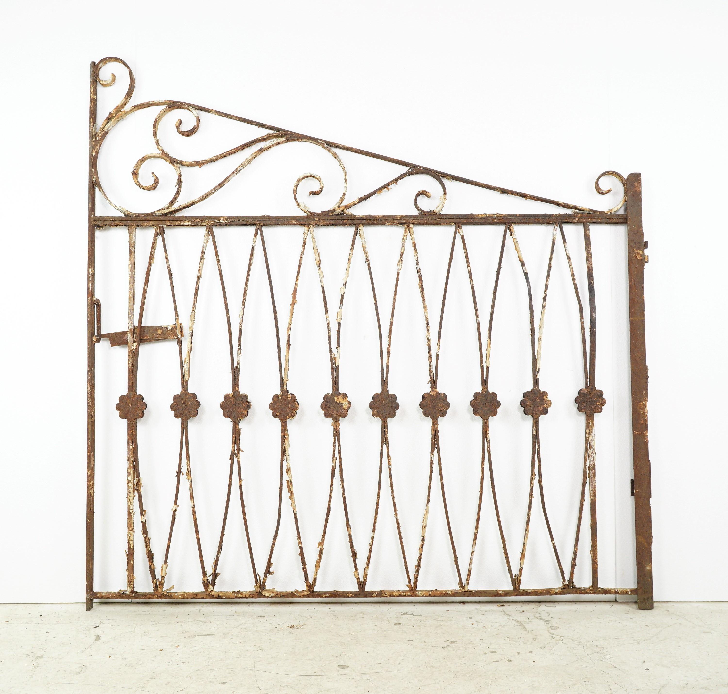 111 in. Ovals & Swirls Wrought Iron Double Driveway Gates For Sale 7