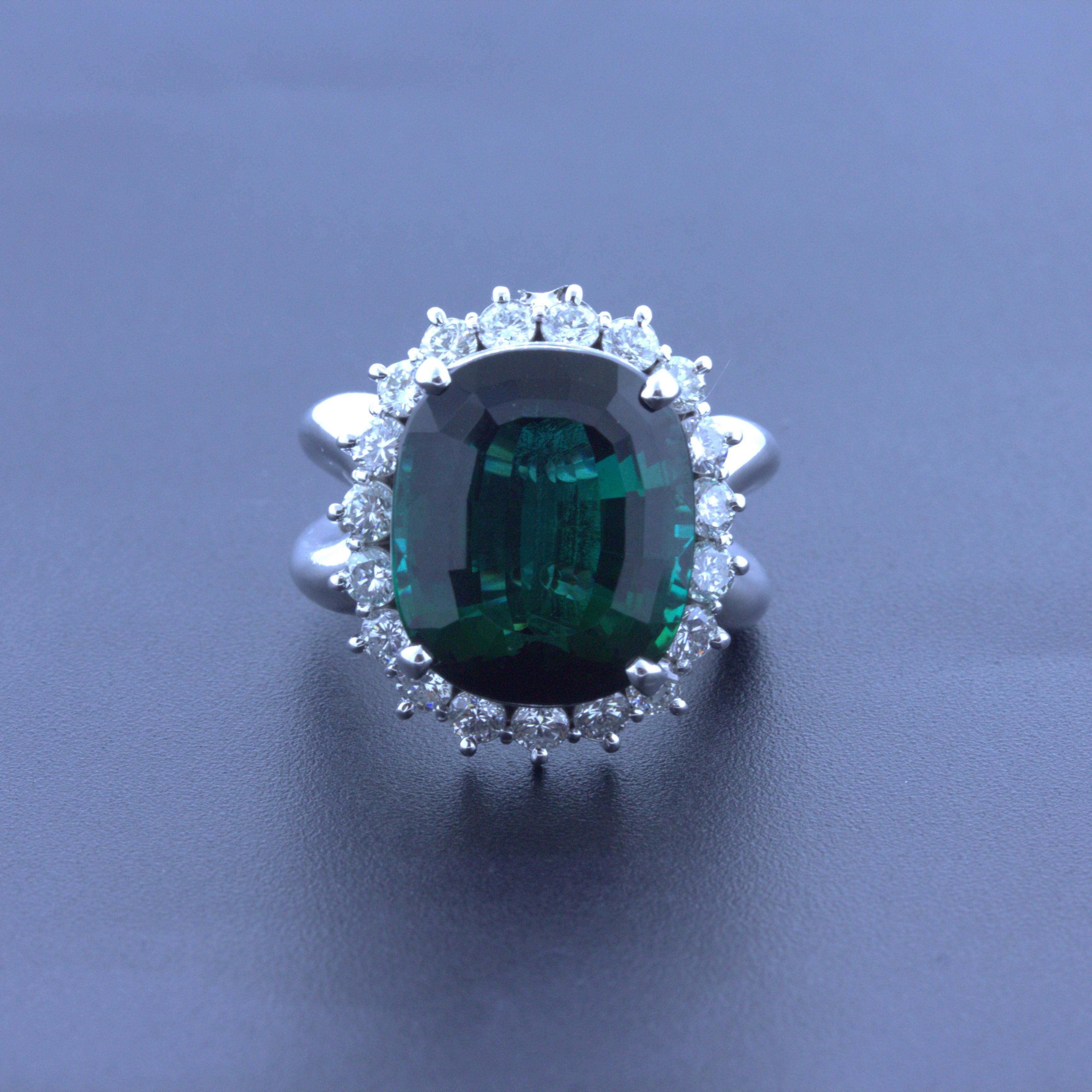 Round Cut 11.10 Carat Green Tourmaline Diamond Halo 14k White Gold Ring For Sale