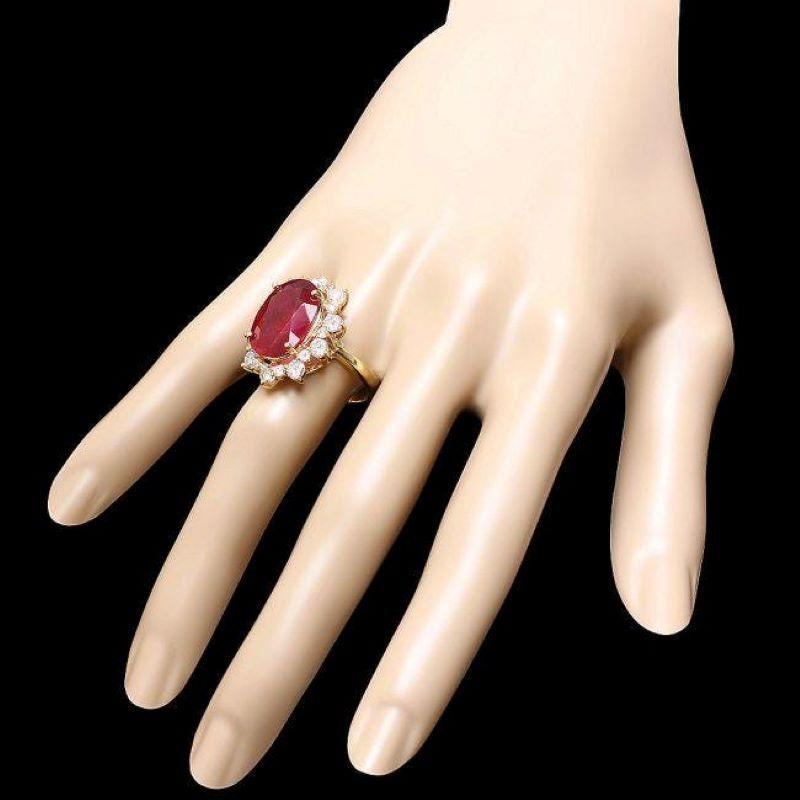 11.10 Carats Natural Red Ruby and Diamond 14K Solid Yellow Gold Ring In New Condition For Sale In Los Angeles, CA
