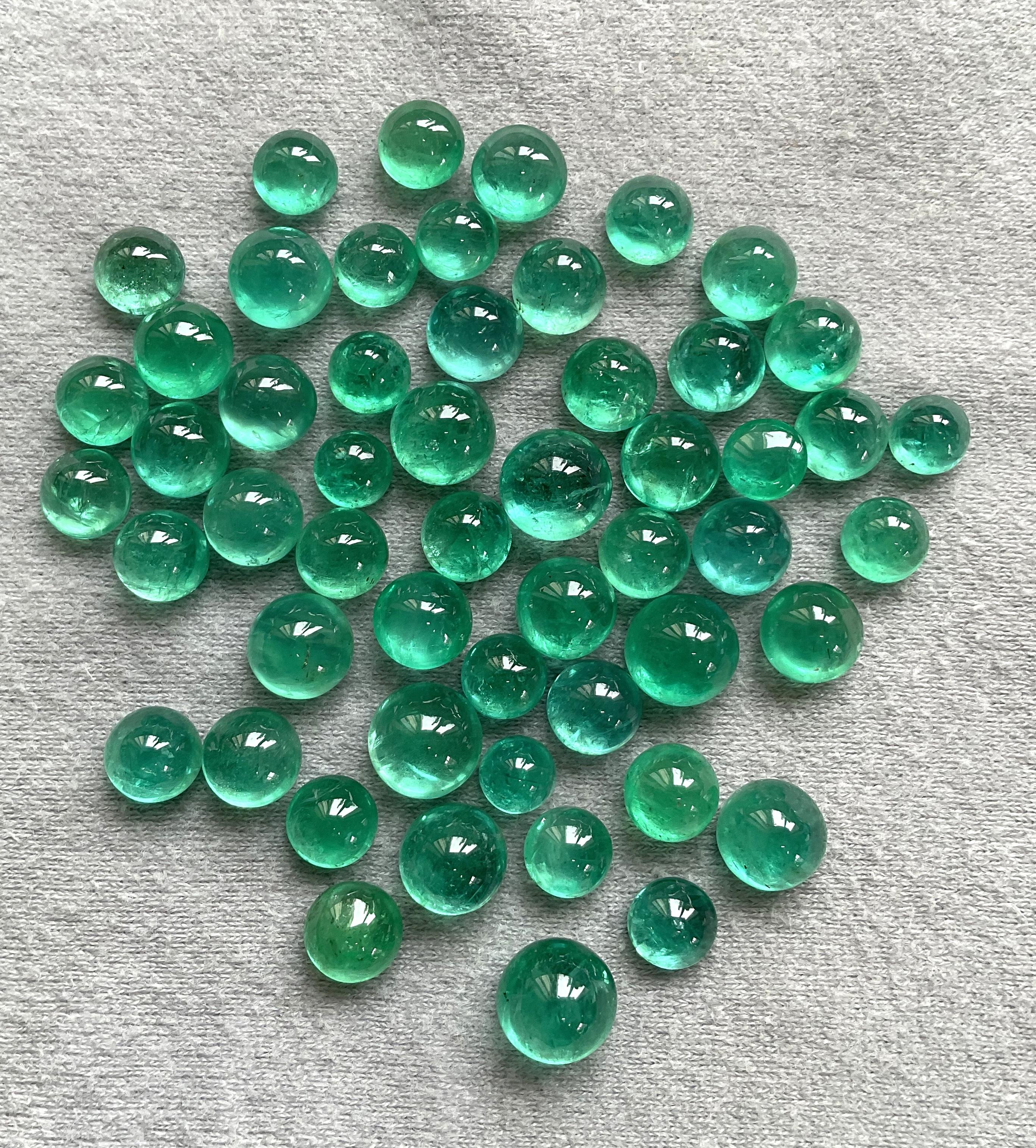 111.00 carats Zambian Emerald Round Plain Cabs Top Quality For Jewelry Gemstone  In New Condition For Sale In Jaipur, RJ
