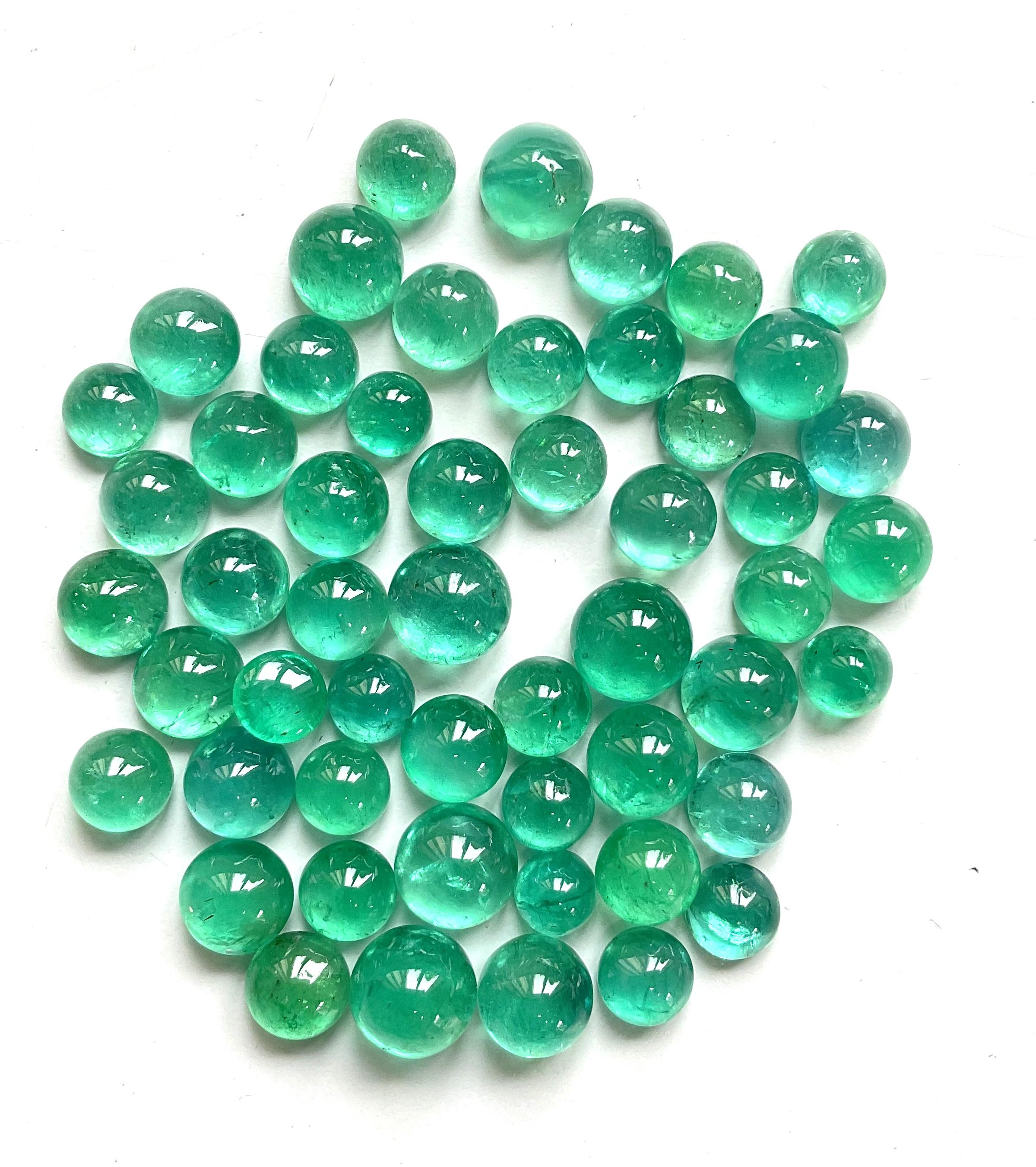 111.00 carats Zambian Emerald Round Plain Cabs Top Quality For Jewelry Gemstone  For Sale 1