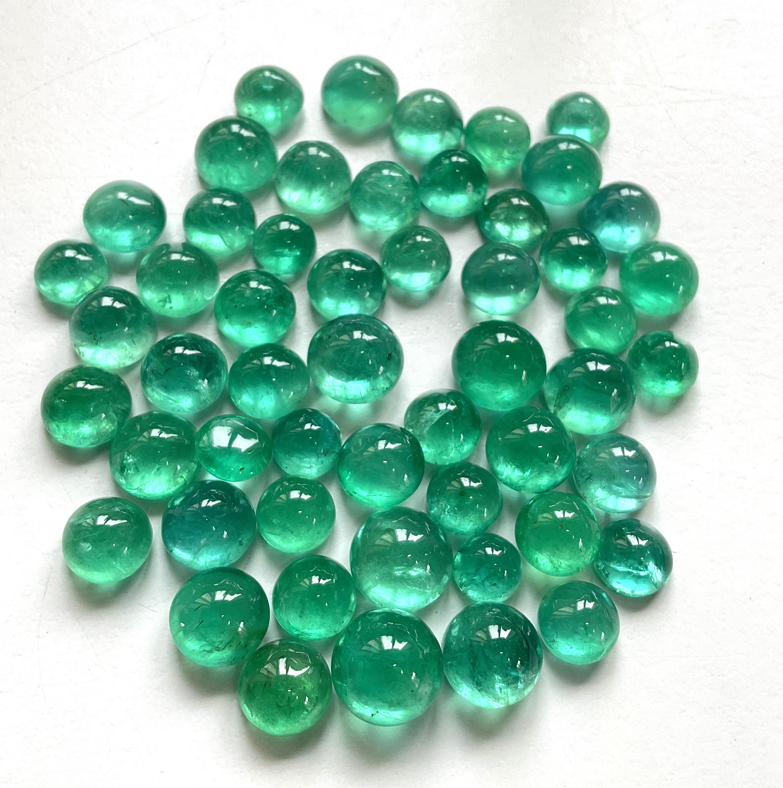 111.00 carats Zambian Emerald Round Plain Cabs Top Quality For Jewelry Gemstone  For Sale 2