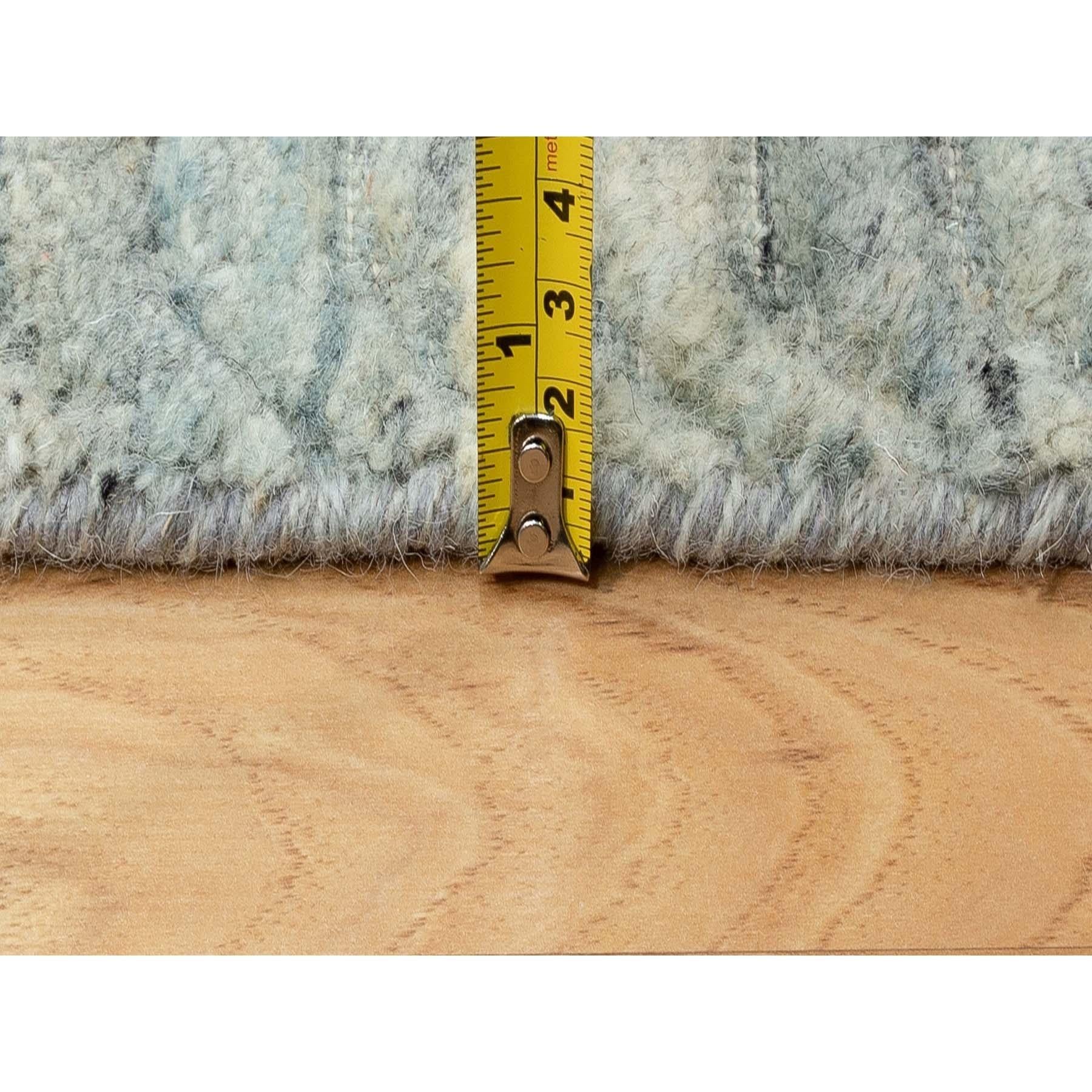 Tapis carré transitionnel en laine organique 11'10 