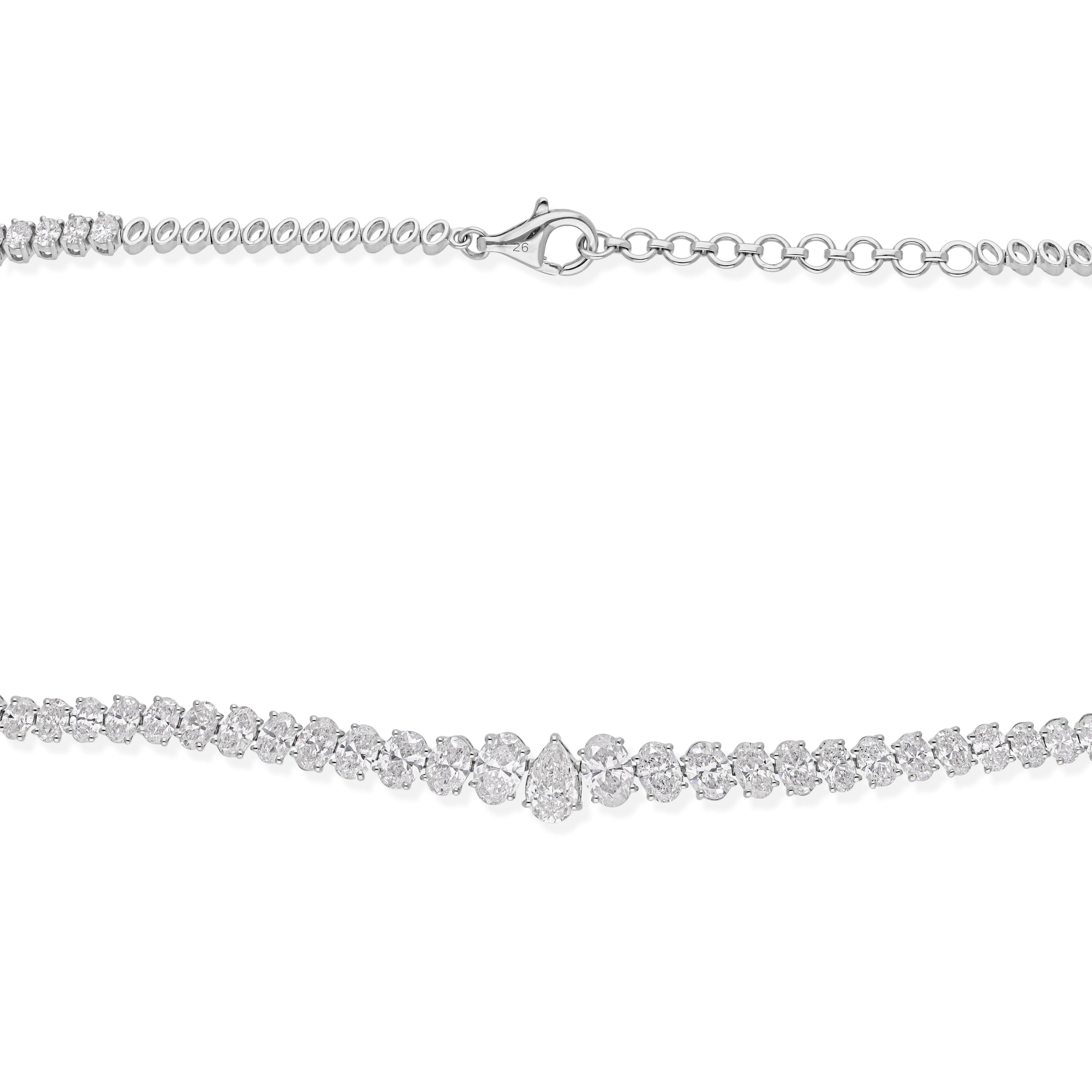 Diese exquisite Halskette ist aus 18-karätigem Gold gegossen und mit 11,11 Karat funkelnden Diamanten besetzt.

FOLLOW SPECTRUM JEWELS Storefront, um die neueste Collection'S und exklusive Stücke zu sehen. Spectrum Jewels ist stolz darauf, ein Top