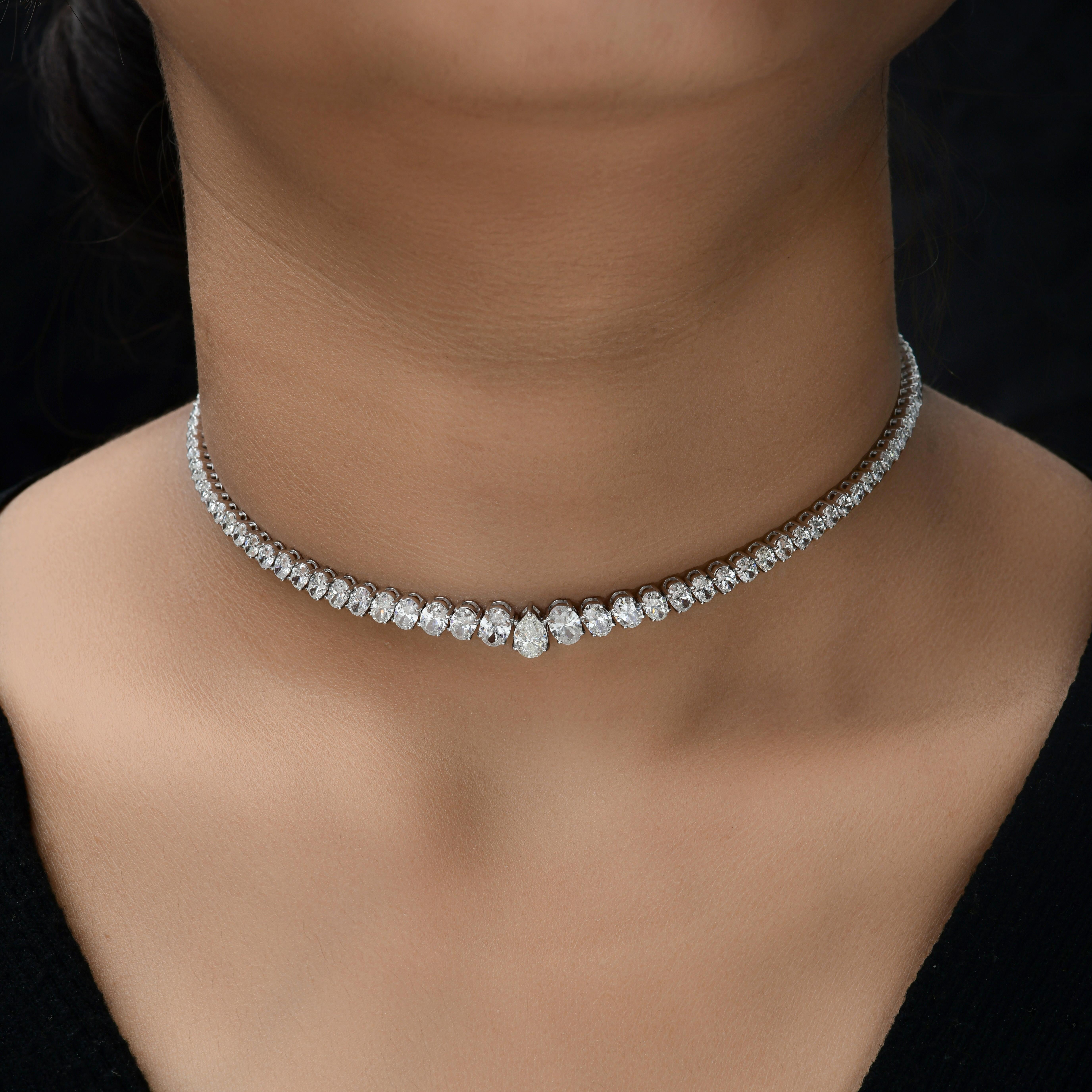 11,11 Karat SI Reinheit HI Farbe Birne Oval Diamant-Halskette 18 Karat Weißgold (Moderne) im Angebot