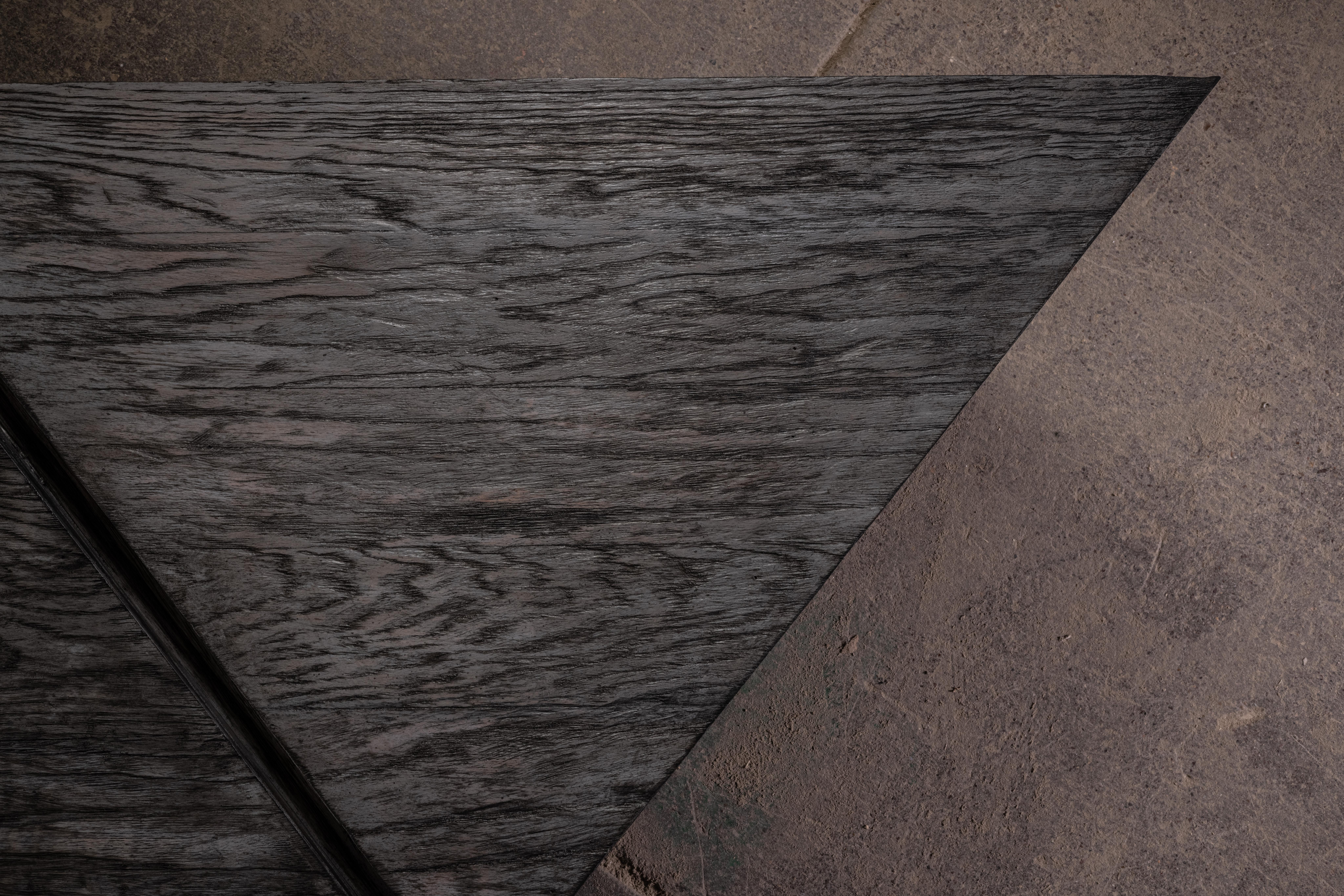 Autre 1111 Table basse géométrique en chêne noir massif d'époque par No Age Studio en vente