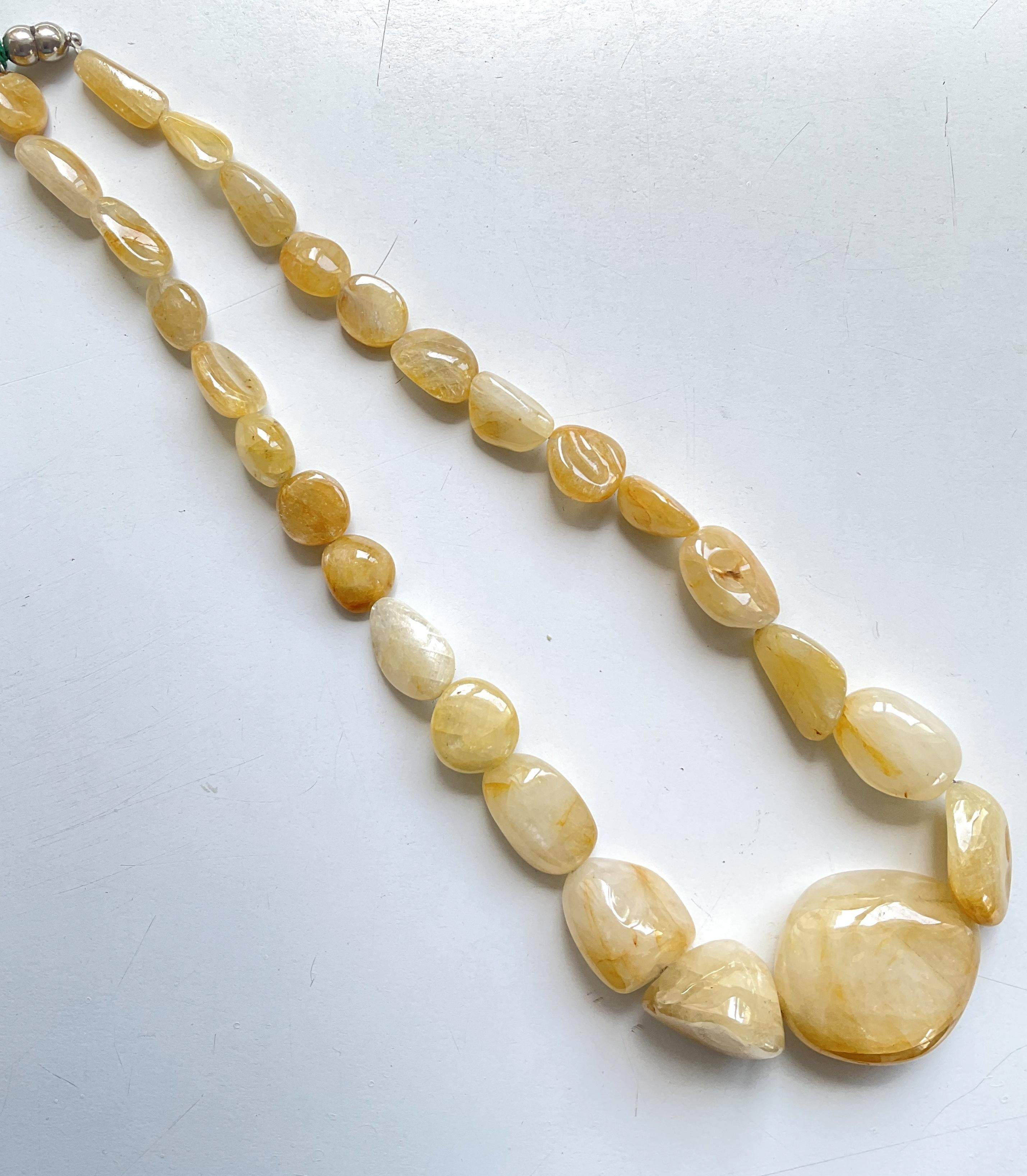 Art Deco 1111.20 Carats Big Size Yellow Sapphire Plain Tumbled Natural Gemstone Necklace For Sale