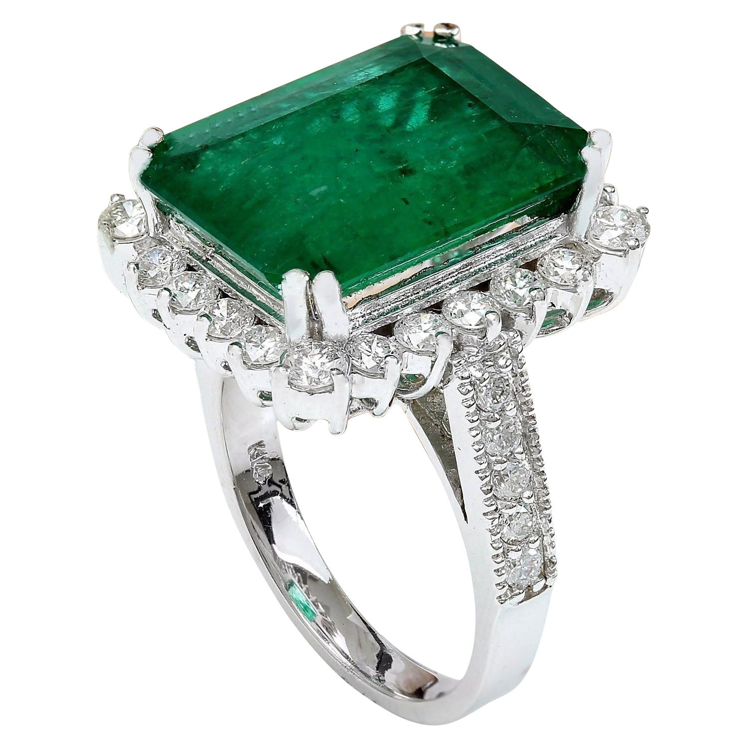 11.13 Carat Emerald 18 Karat Solid White Gold Diamond Ring In New Condition For Sale In Los Angeles, CA