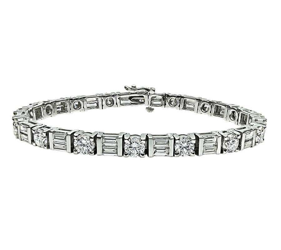 Pulsera de oro con diamantes de 11.14 ct Corte baguette en venta