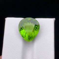11,15 Karat Natürlicher loser grüner Peridot Stein Birnenschliff Pakistanischer Edelstein