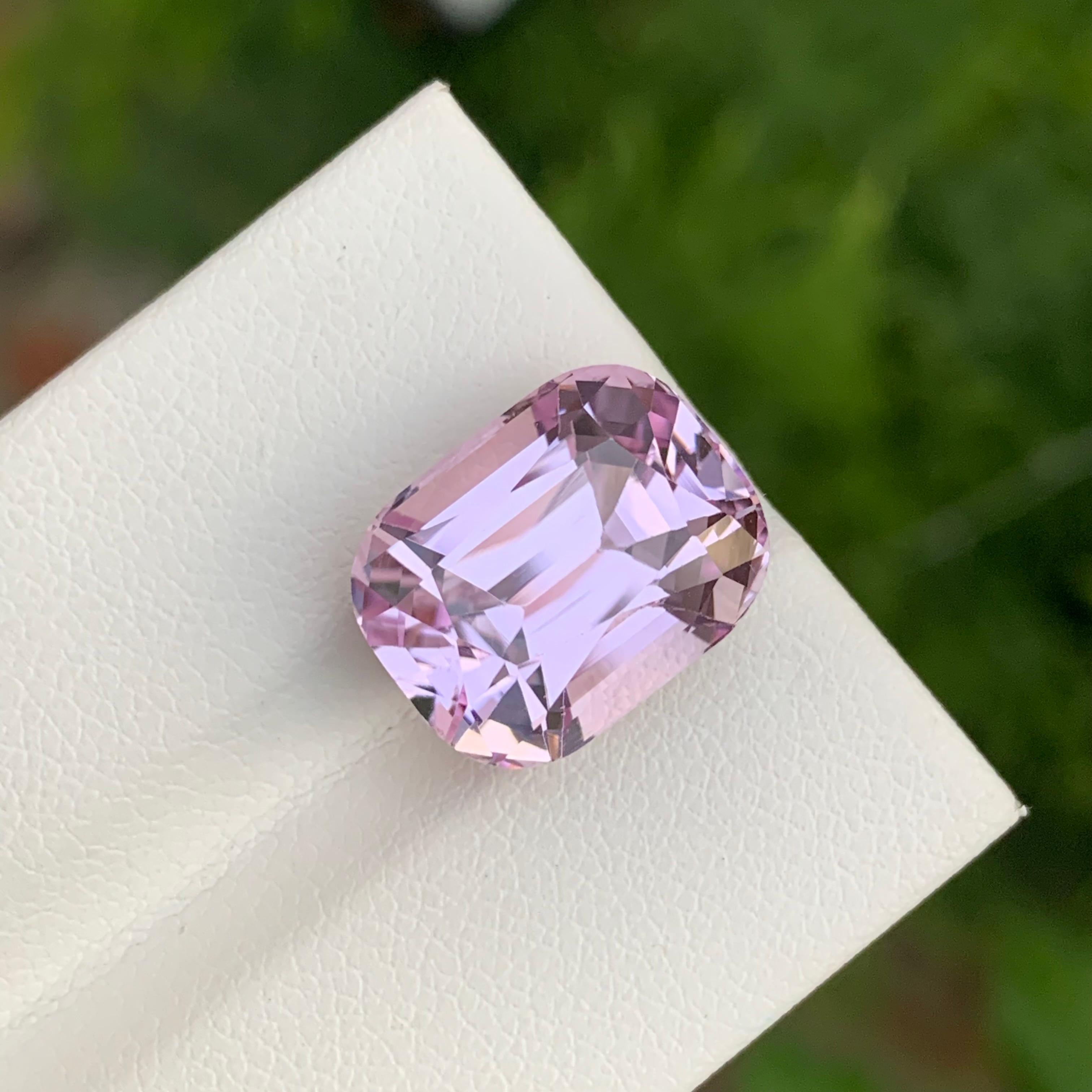 Arts and Crafts 11.15 Natural Loose Purplish Pink Kunzite Cushion Shape Gem For Jewellery For Sale