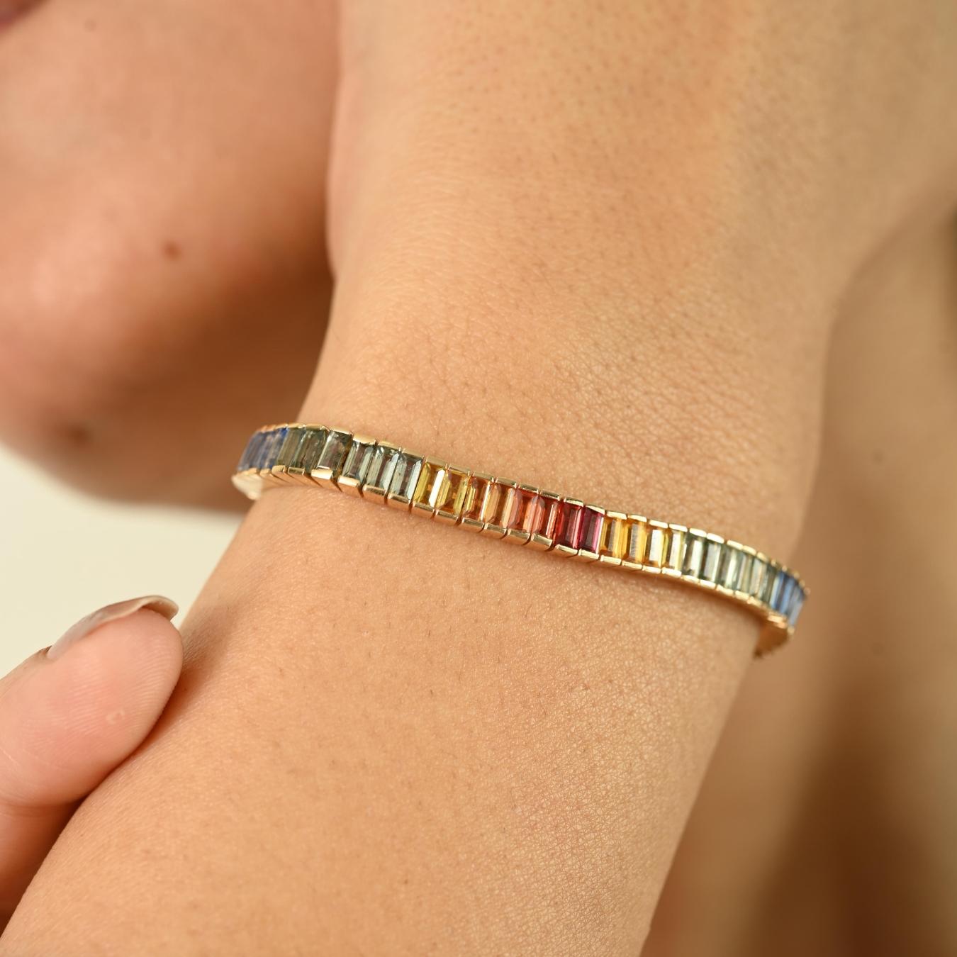 Pulsera de Tenis de Zafiro Múltiple Natural de Corte Baguette de 11,16 qt en Oro Amarillo de 14k en venta 4