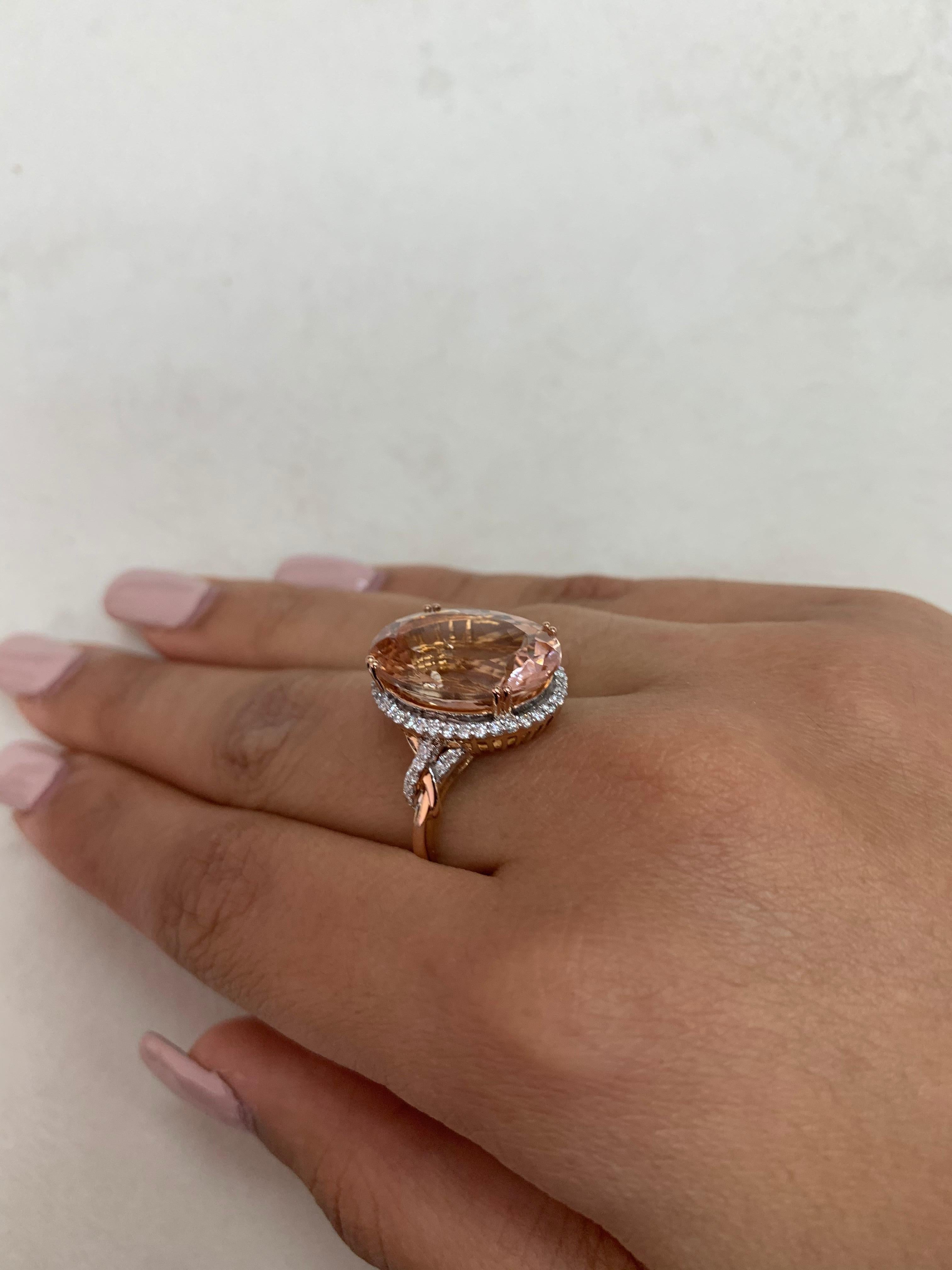 11.17 Carat Oval Shaped Morganite Ring in 18 Karat Rose Gold with Diamonds For Sale 2