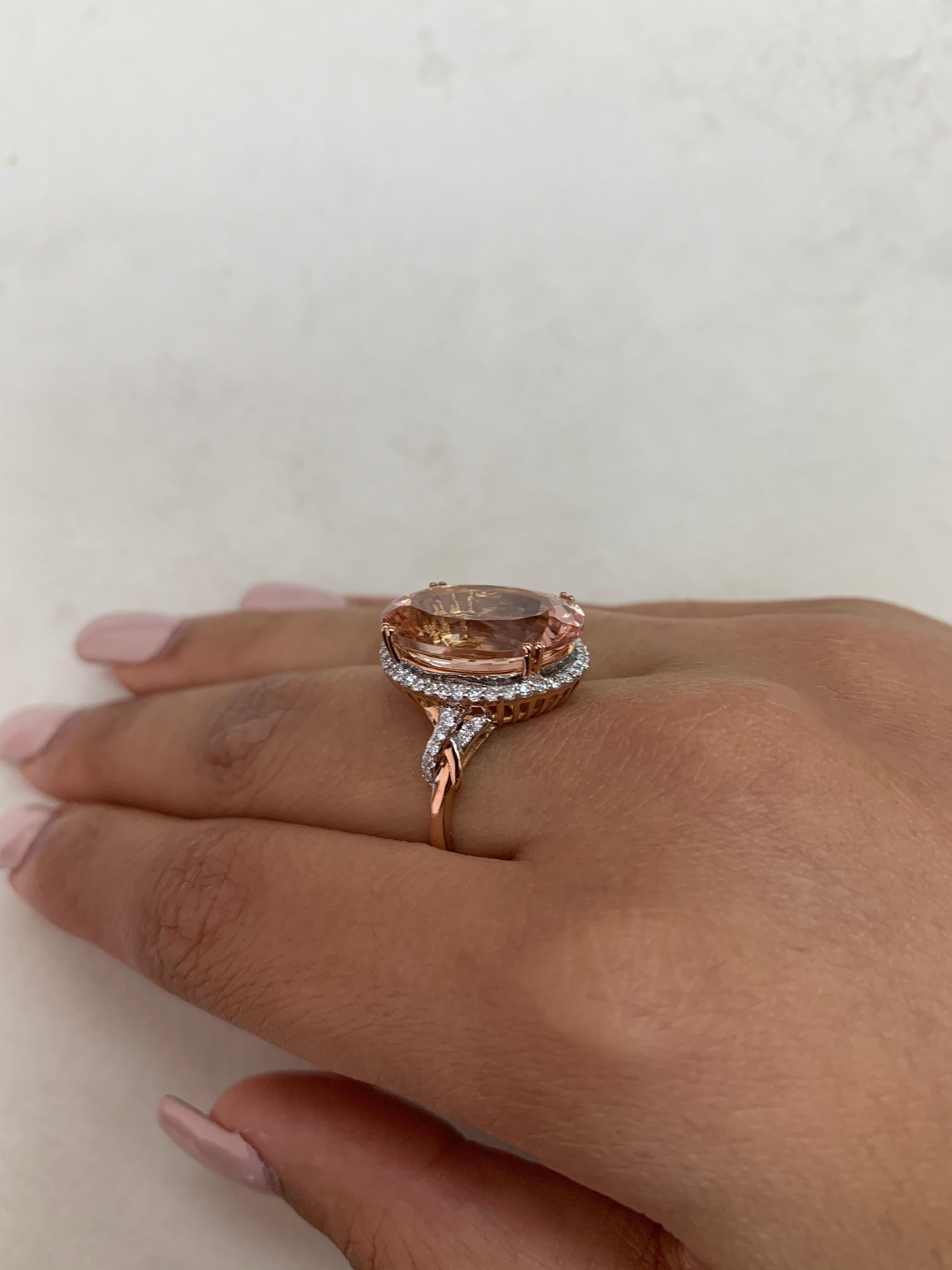 11.17 Carat Oval Shaped Morganite Ring in 18 Karat Rose Gold with Diamonds For Sale 3
