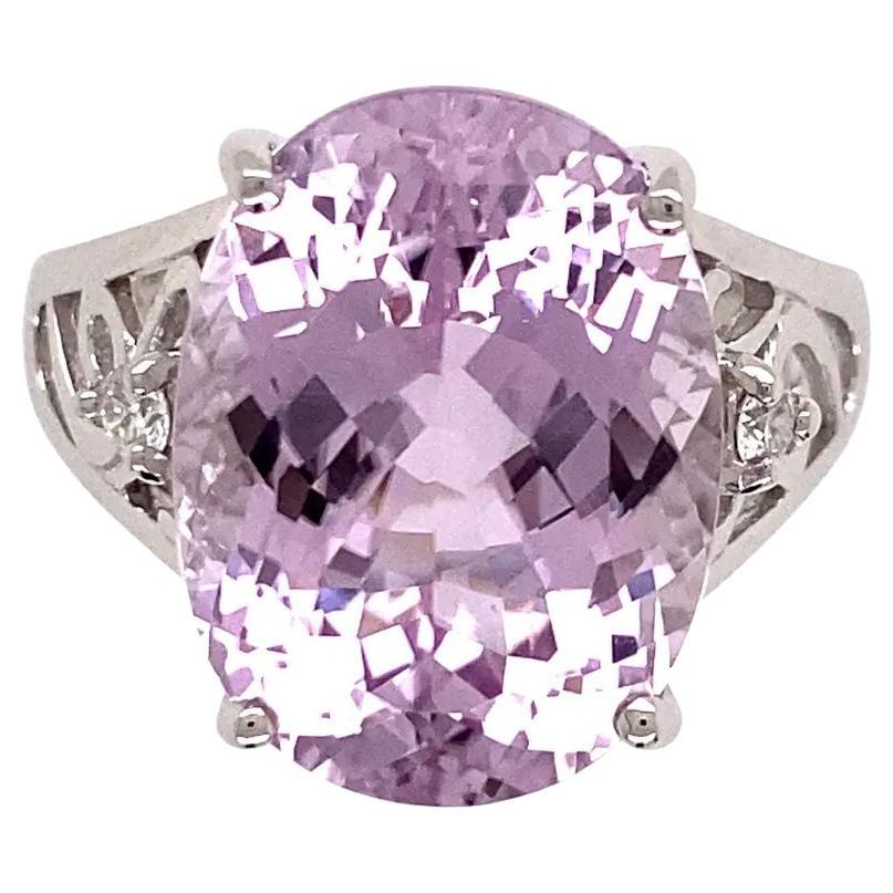 11.19 Carat Oval Kunzite and Diamond Gold Statement Vintage Cocktail Ring