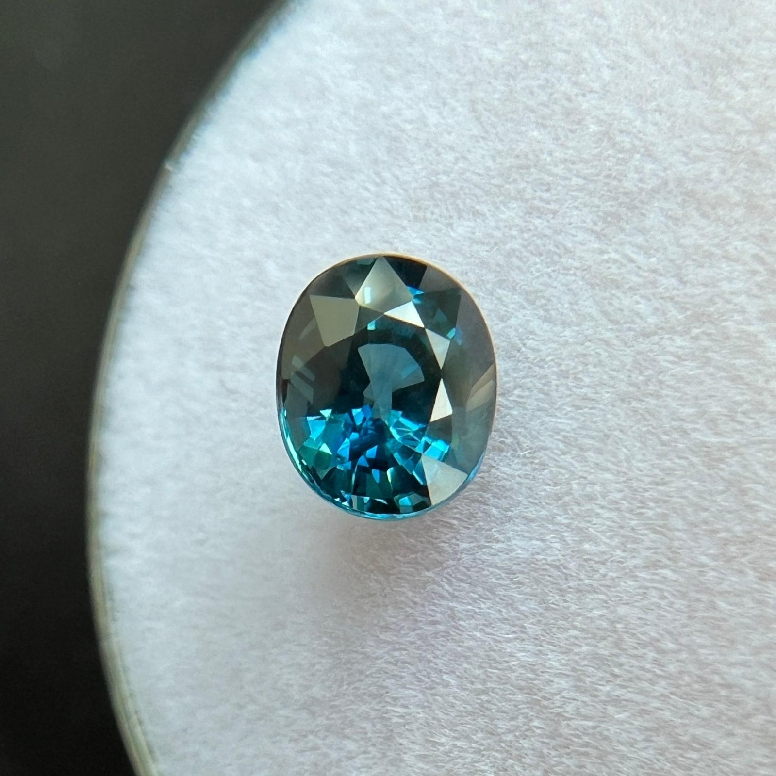Women's or Men's 1.11Ct Gia Certified Natural Vivid Blue Sapphire Oval Cut Gemstone 6.1X5.1Mm For Sale