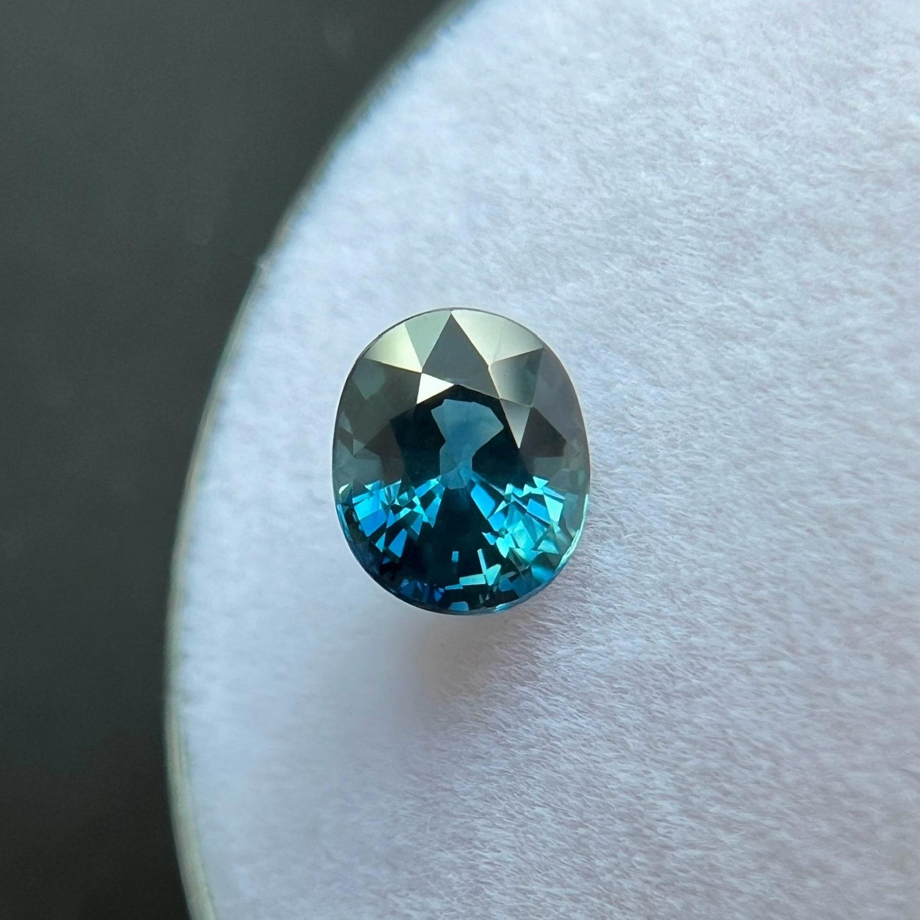 1.11Ct Gia Certified Natural Vivid Blue Sapphire Oval Cut Gemstone 6.1X5.1Mm For Sale 3