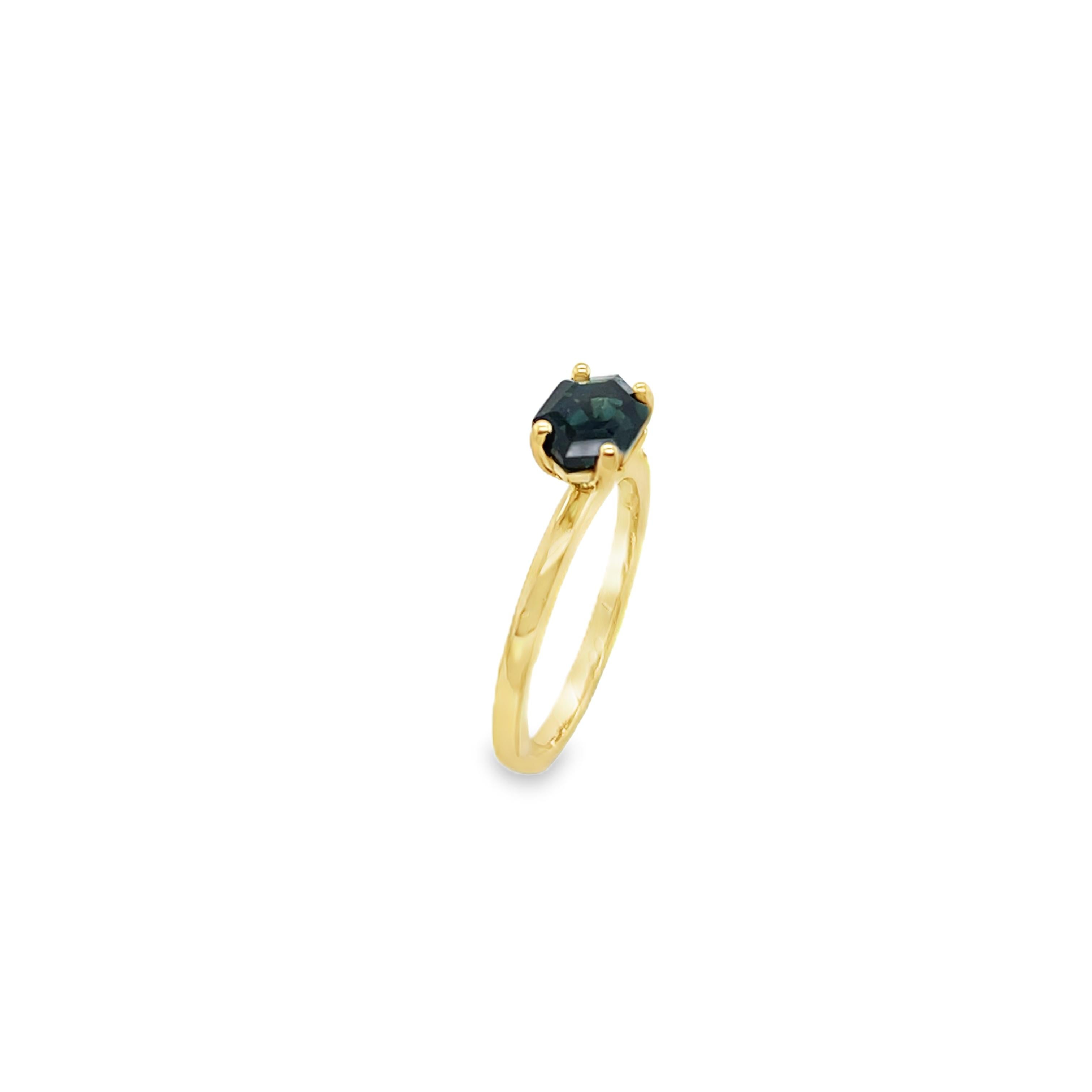 Anillo de compromiso de zafiro verde teal de 1,11 ct - Engastado en un elegante oro amarillo de 18 ct Primer corte en venta