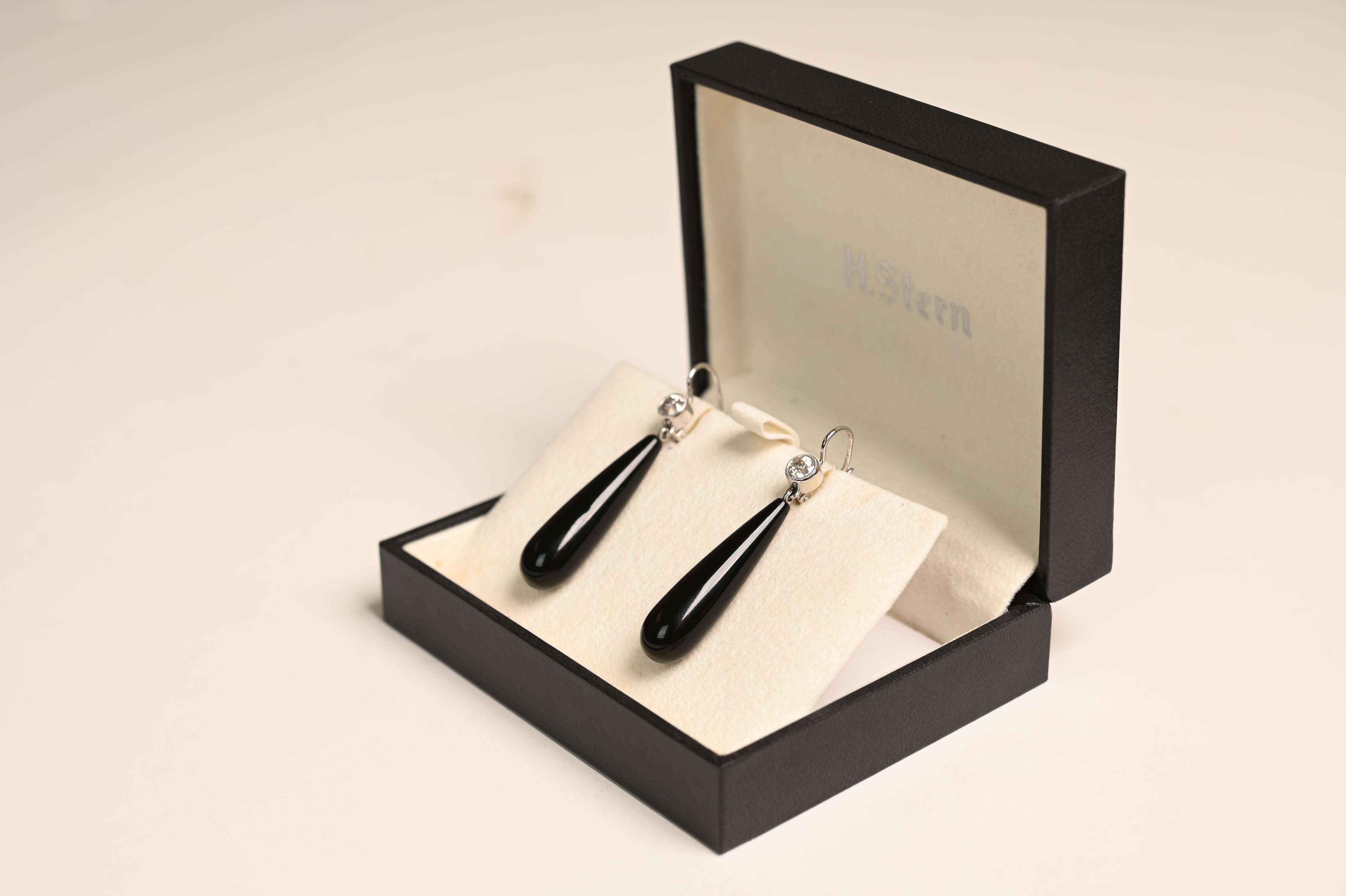 Pendientes de diamantes talla europea antigua (aprox. 1,10 quilates) y ónice, platino Art Decó en venta