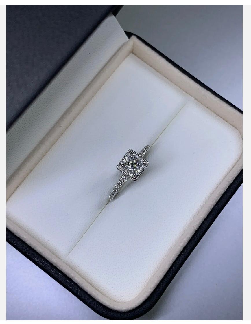 1.11ct Princess Diamond GIA Certified Solitaire Engagement Ring 18ct White Gold For Sale 1