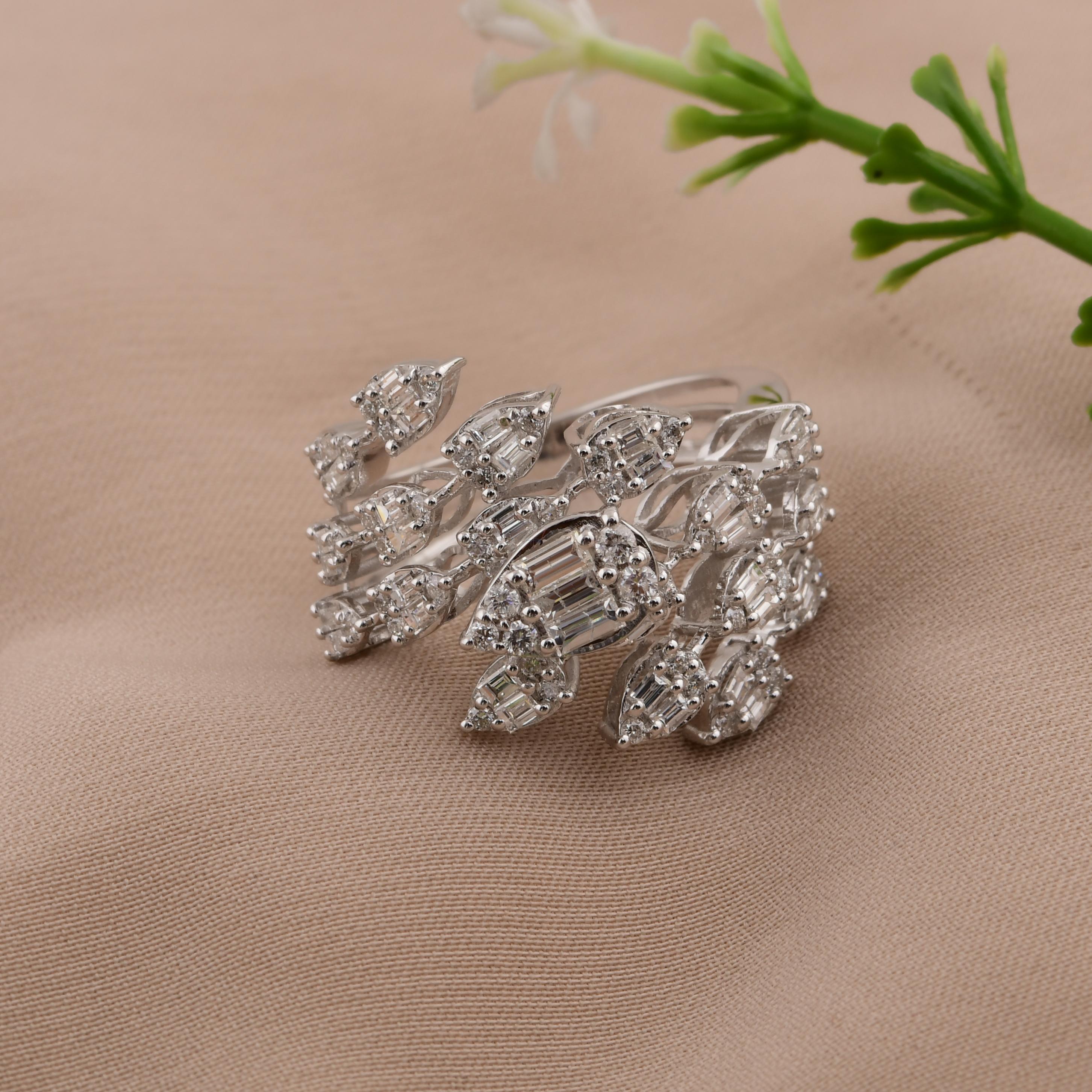 in vendita:  Anello da cocktail con diamante tondo baguette da 1,12 carati e cluster di foglie in oro bianco 14 carati 5