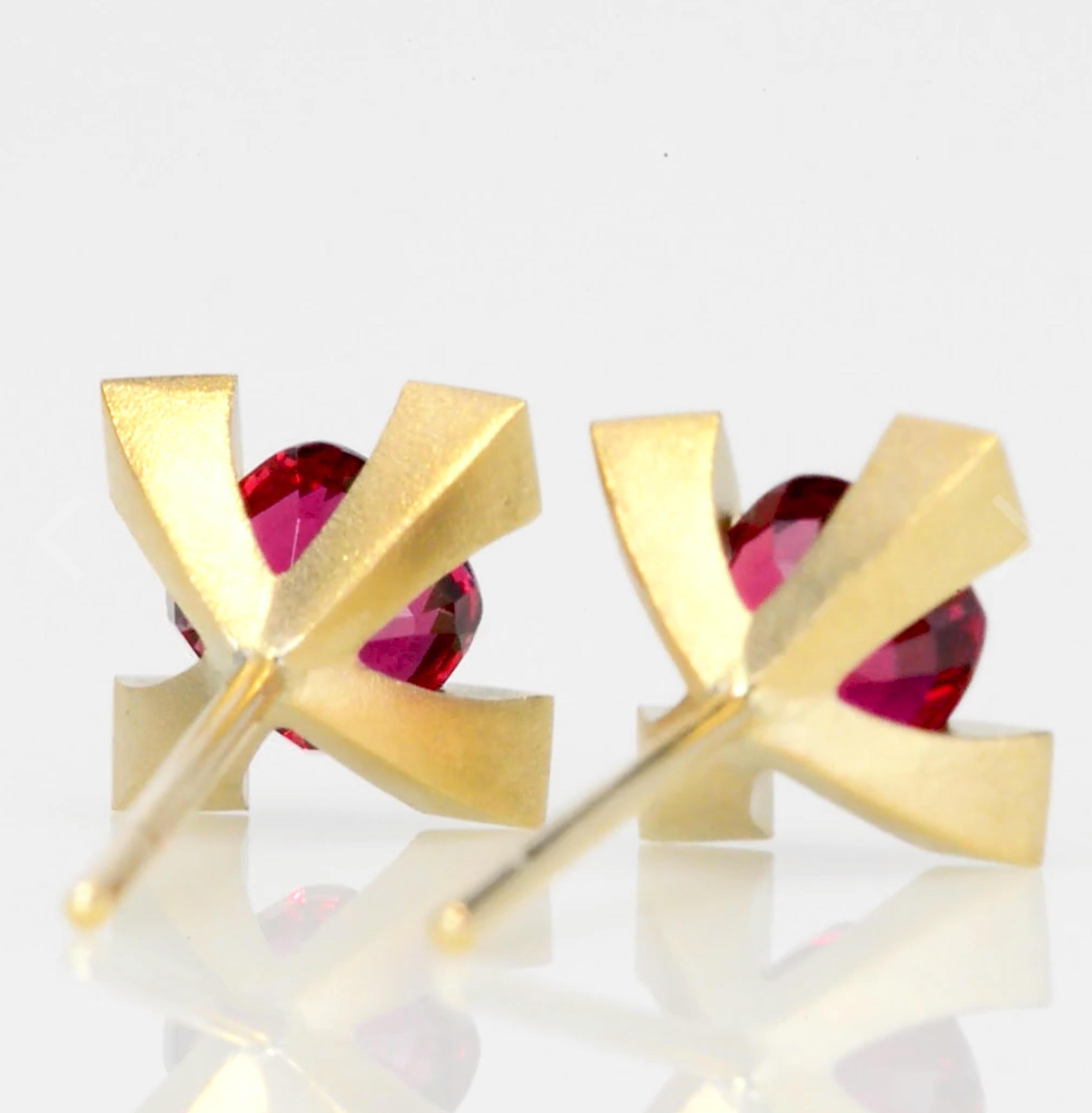 Contemporary 1.12 Carat Cushion Red Ruby and Diamond 18k Yellow Gold Earrings