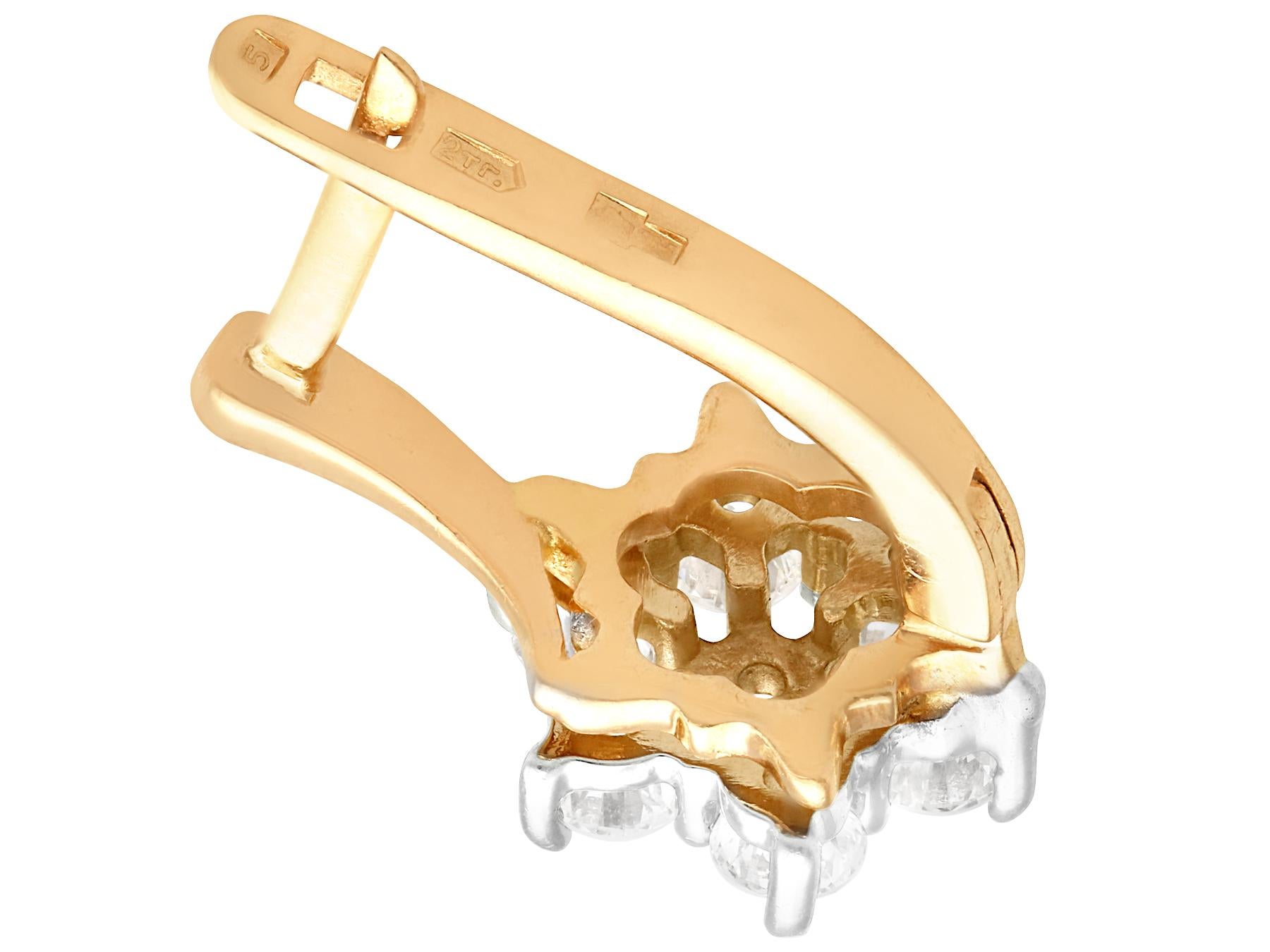 Boucles d'oreilles en or jaune avec diamant de 1,12 carat Pour femmes en vente