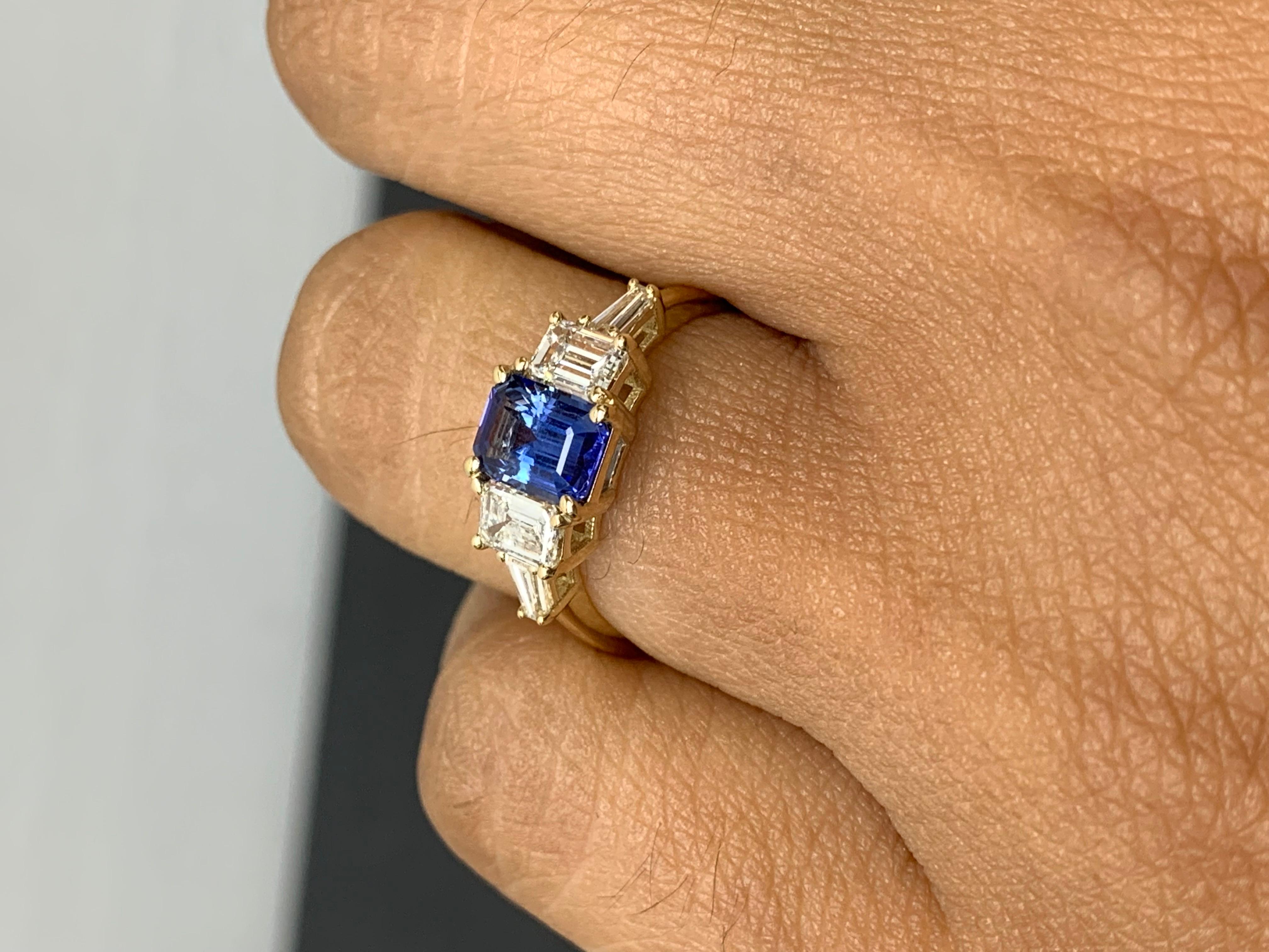 Modern 1.12 Carat Emerald Cut Blue Sapphire and Diamond 5 Stone Ring in 14K Yellow Gold For Sale
