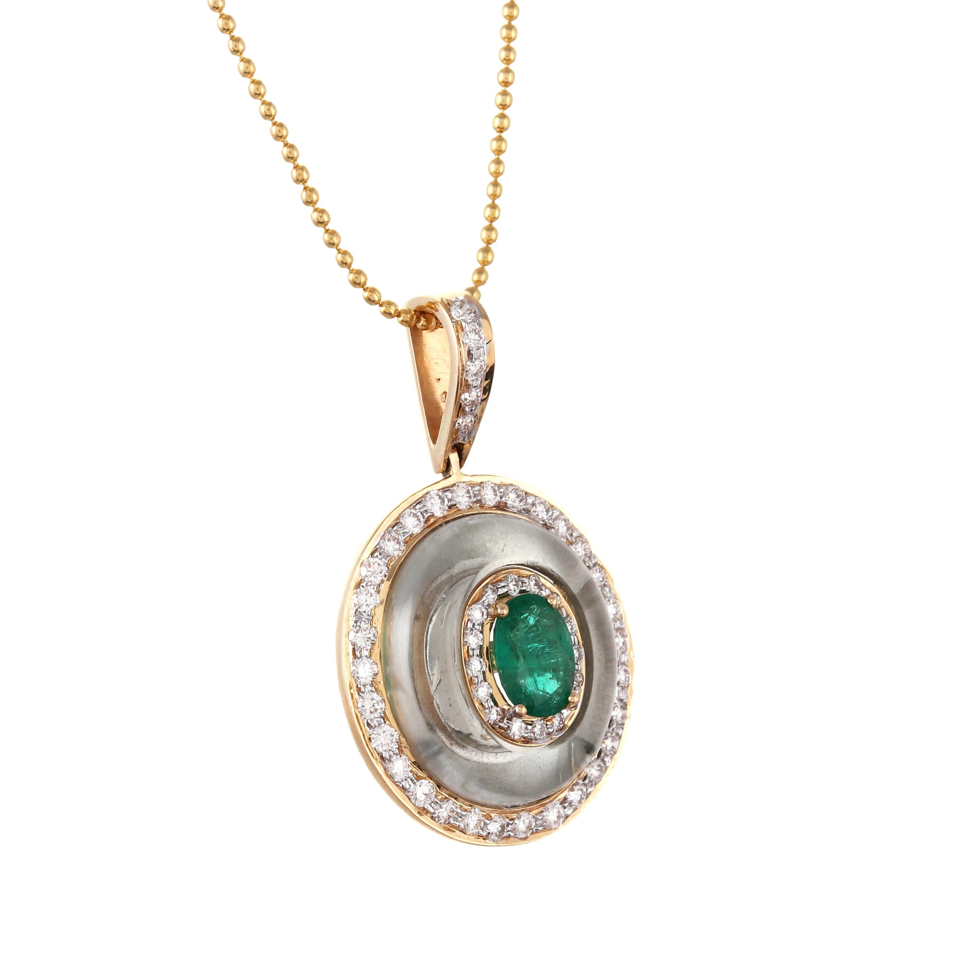 Modern 1.12 Carat Emerald Pressiolite And Diamond 18kt Yellow Gold Pendant Necklace For Sale