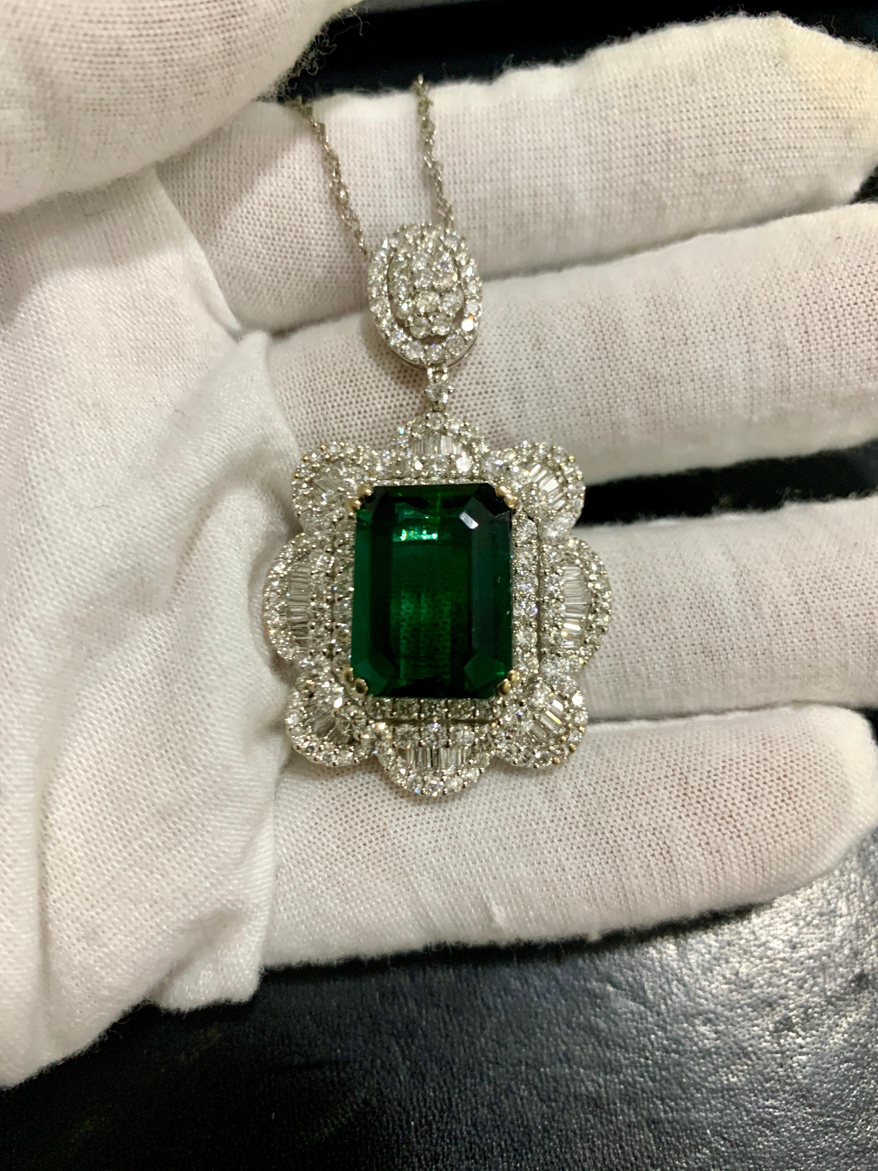 Cushion Cut 11.2 Carat Green Tourmaline & 4.5 Carat Diamond Pendant / Necklace 18 Karat Gold