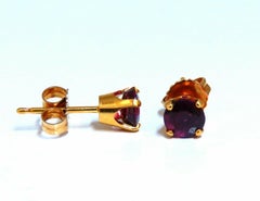 Orecchini con rubino rotondo da 1,12 carati Nature 14 Karati