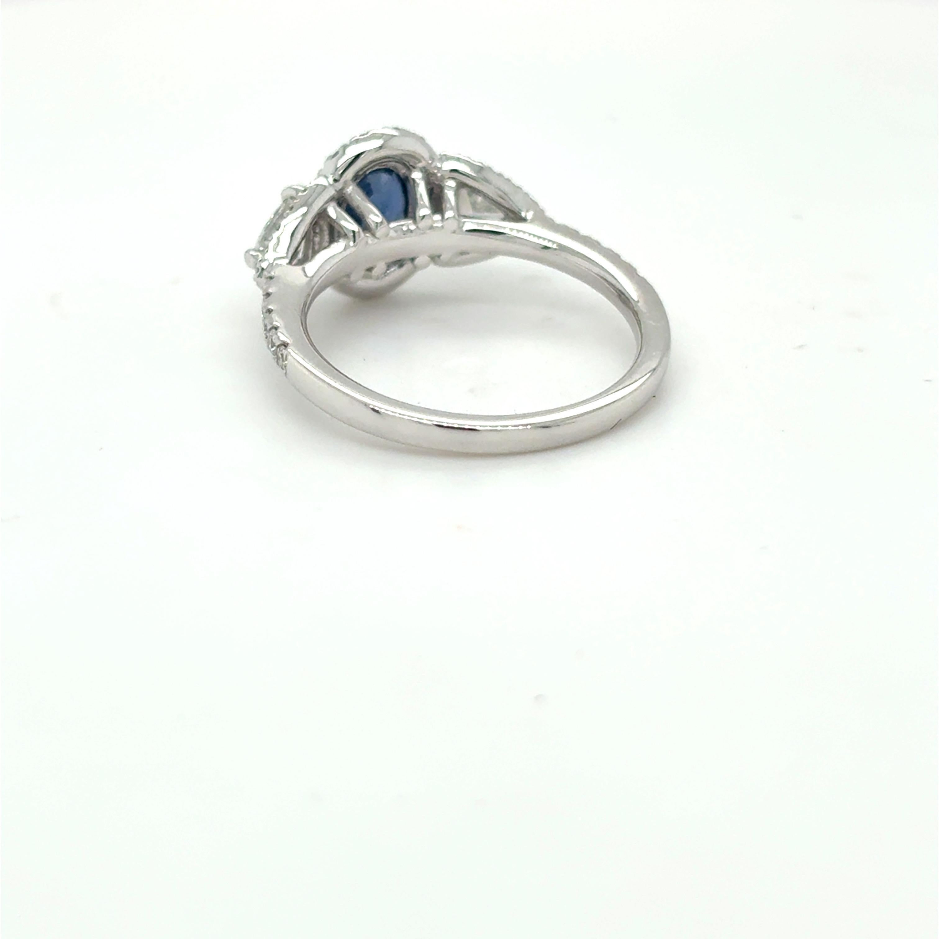 1.12 Carat Oval Cut Blue Sapphire Diamond Platinum Ring For Sale 6
