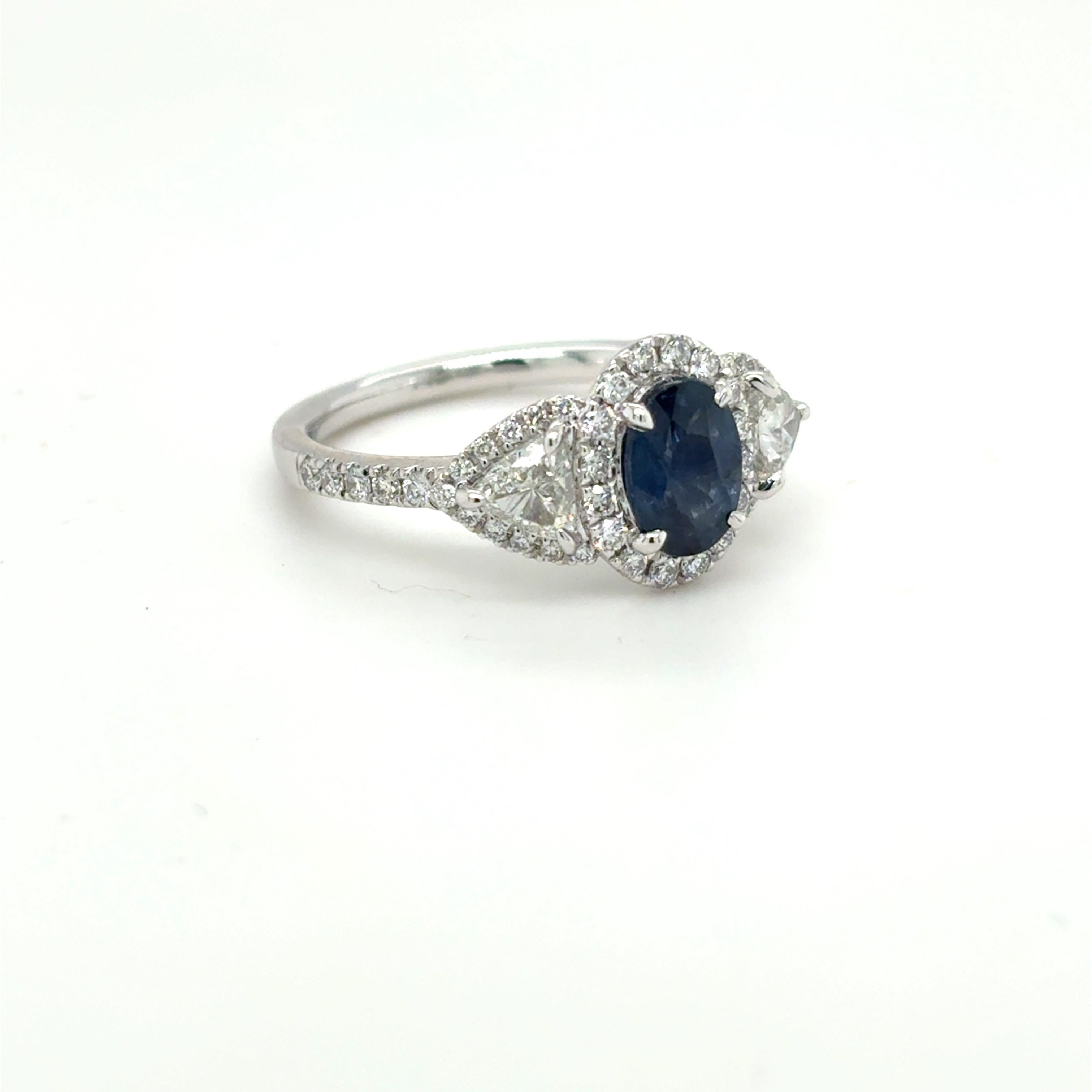 1.12 Carat Oval Cut Blue Sapphire Diamond Platinum Ring In New Condition For Sale In Trumbull, CT