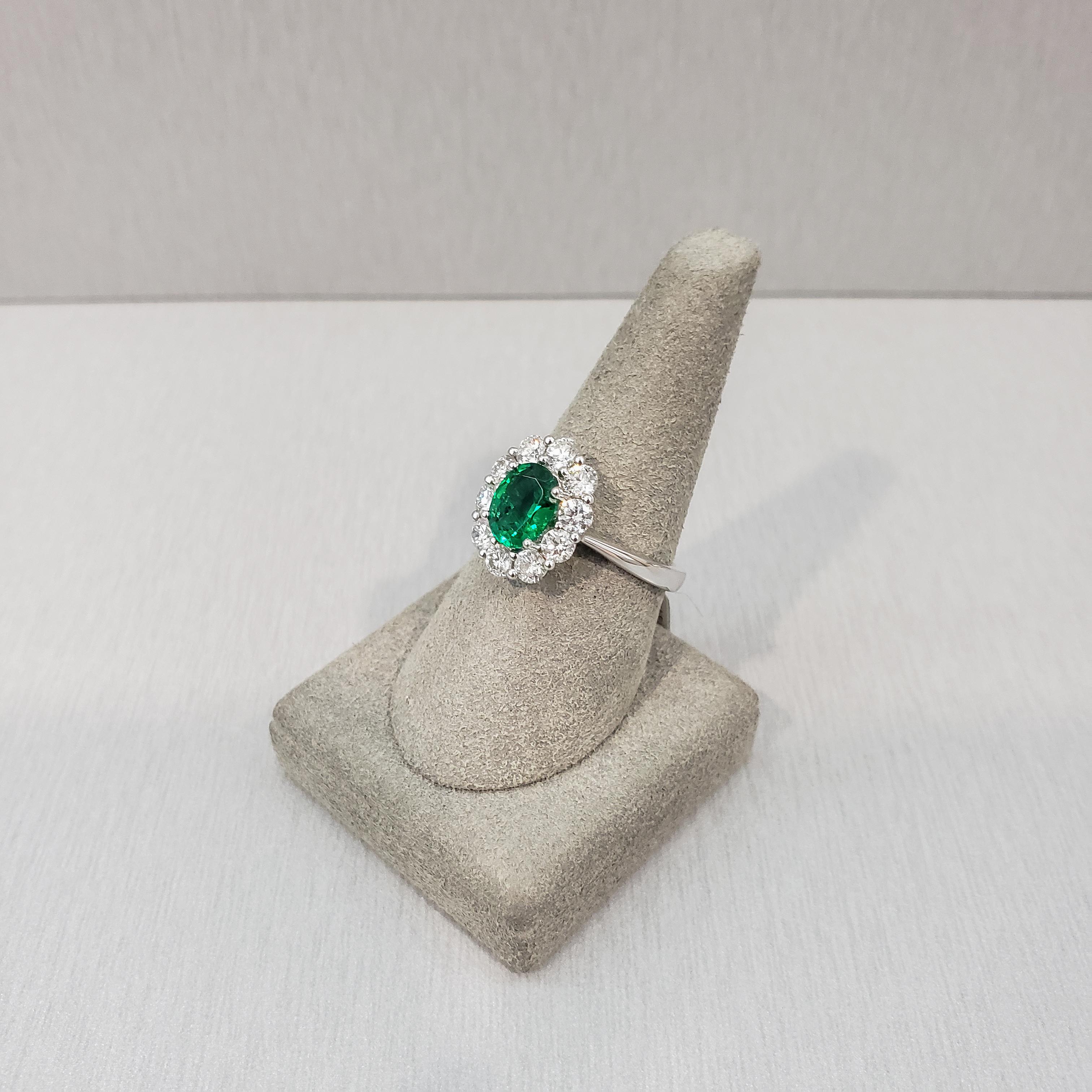 Women's Roman Malakov 1.12 Carat Oval Cut Green Emerald and Diamond Halo Engagement Ring For Sale
