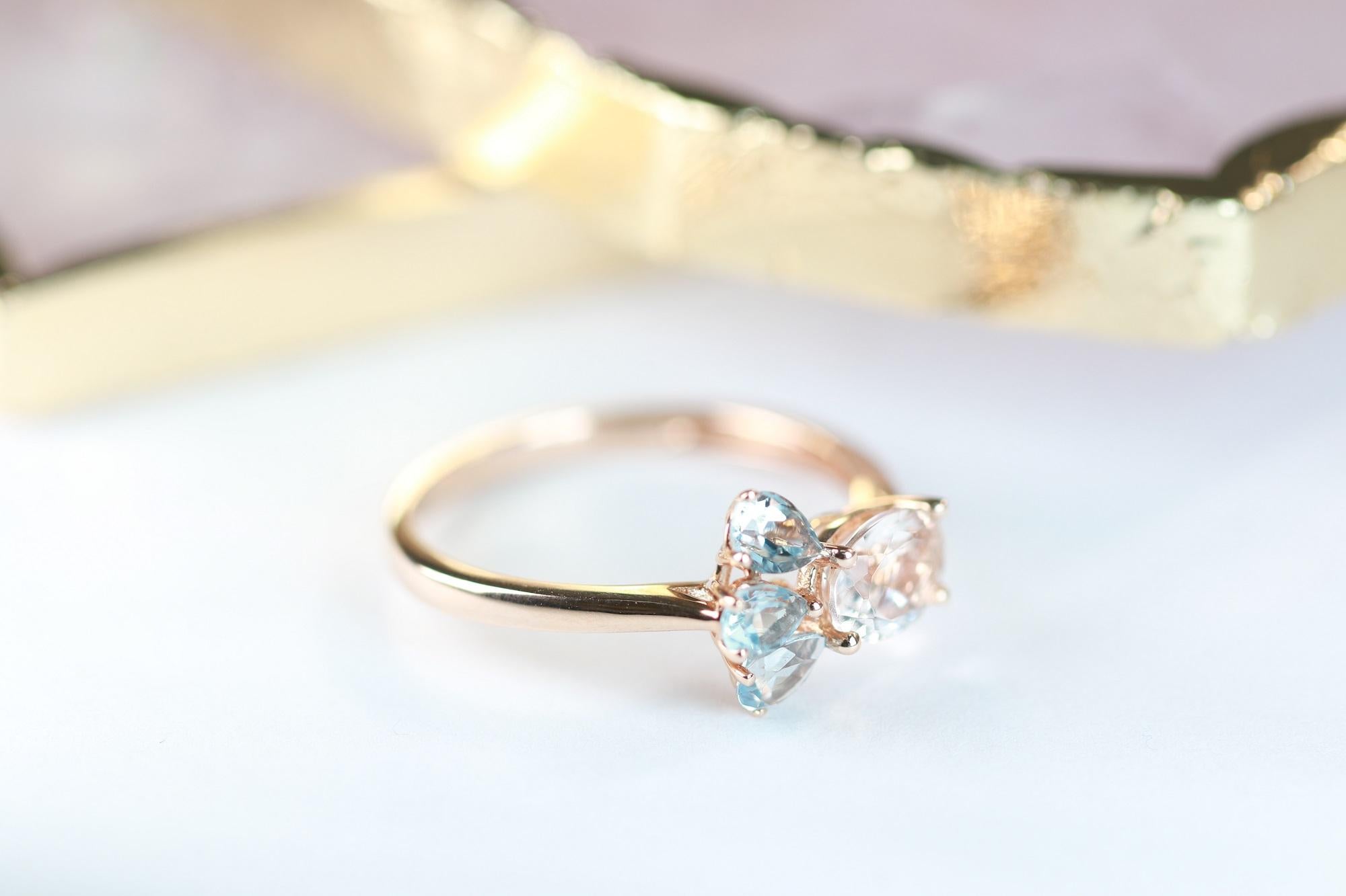 1.12 Carat-Oval Cut Morganite, Aquamarine and Round Diamond 14K Rose Gold Ring In New Condition In New York, NY