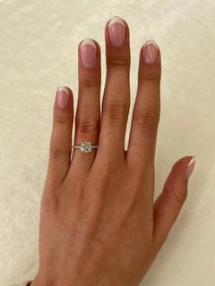 1.12 Carat Round Brilliant Diamond Engagement Ring 18 Karat White Gold