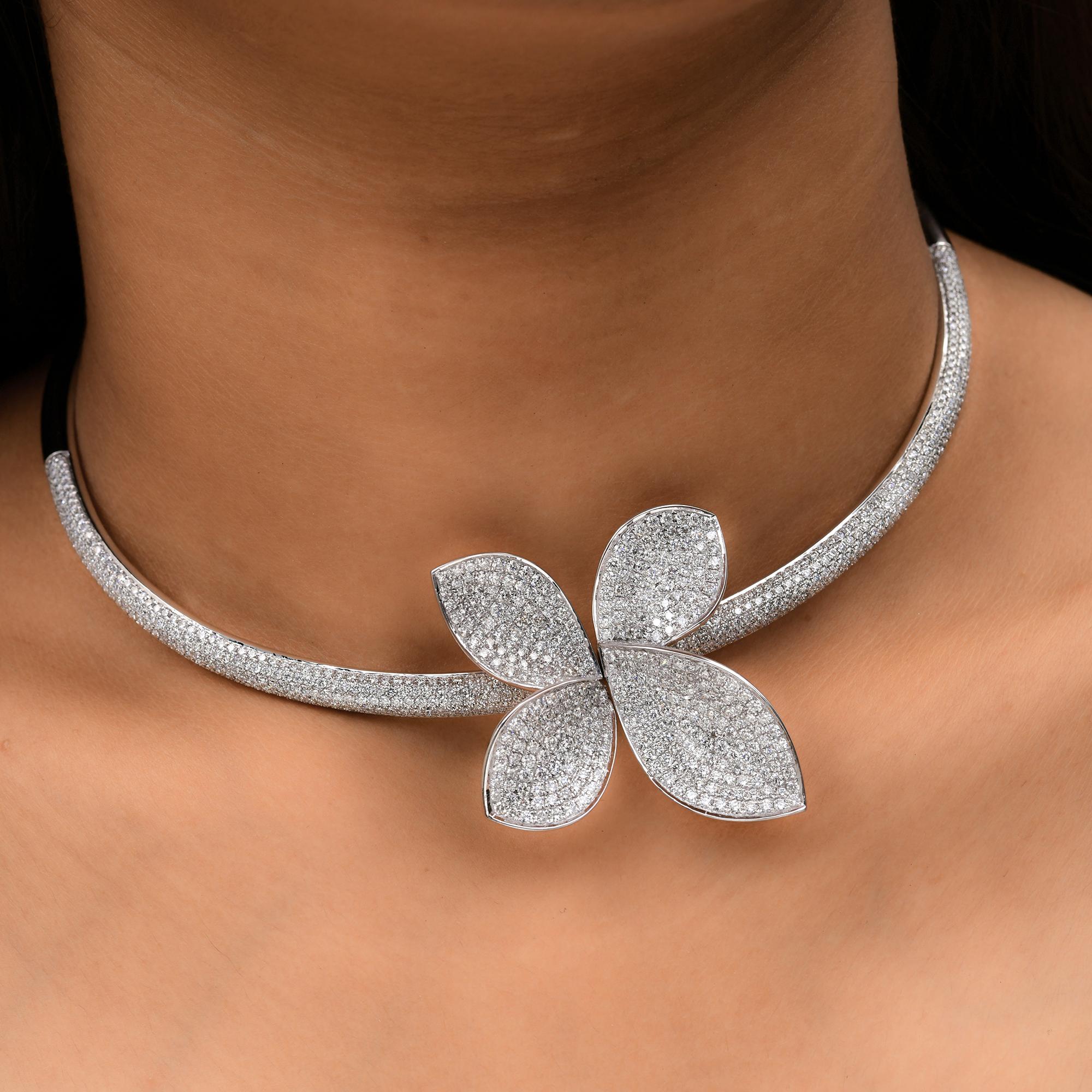 11.2 Carat SI/H Brilliant Cut Diamond 14k White Gold Butterfly Choker Necklace In New Condition For Sale In Diera, Dubai